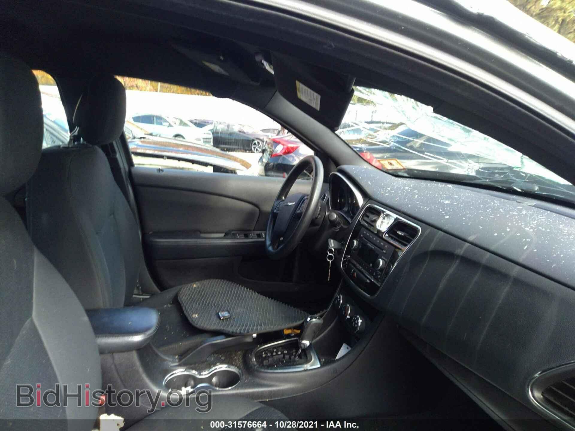 2012 CHRYSLER 200 - VIN: 1C3CCBAB3CN126803 - Фото 5