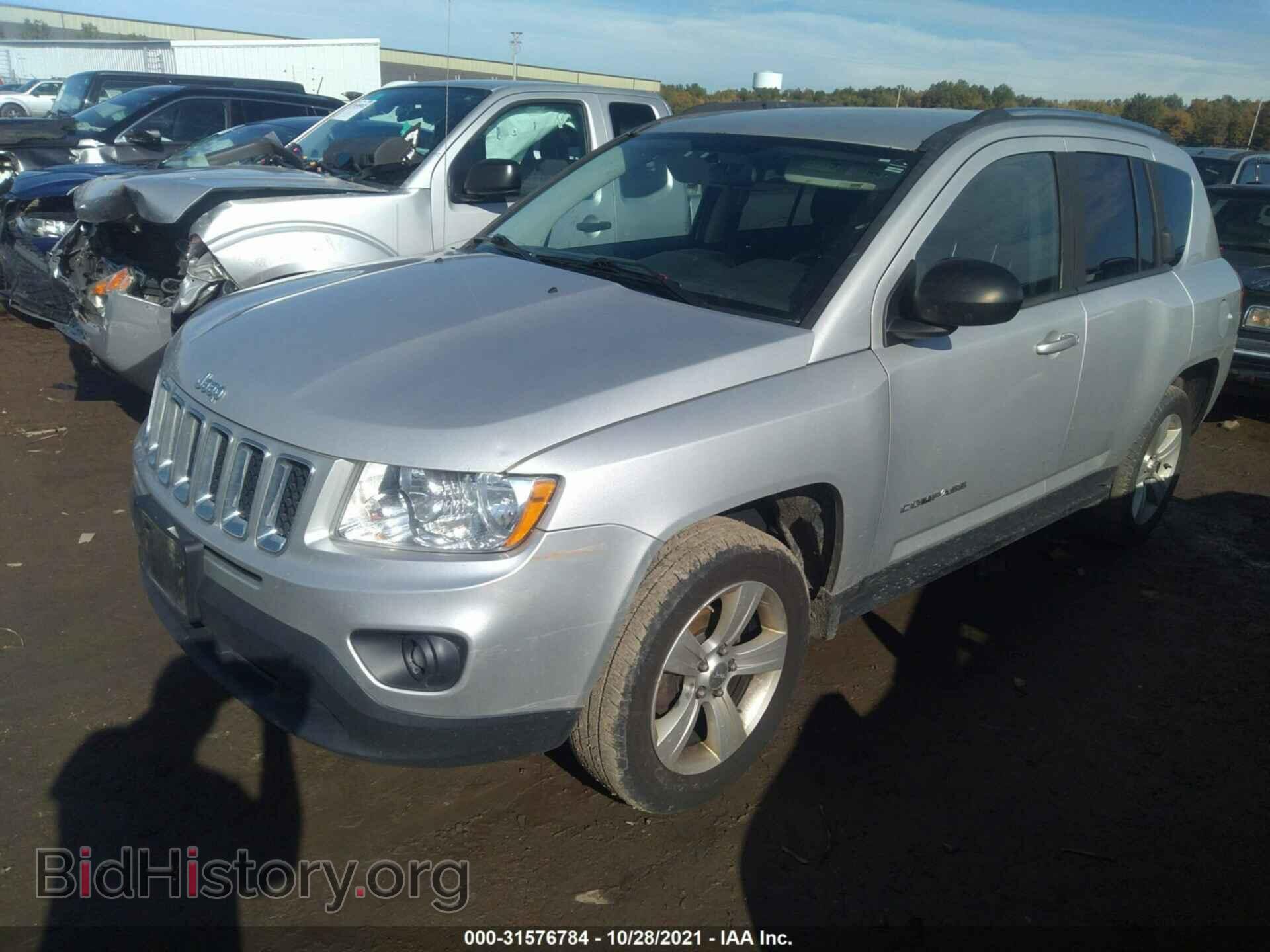 2011 JEEP COMPASS - VIN: 1J4NF1FB9BD240219 - Фото 2