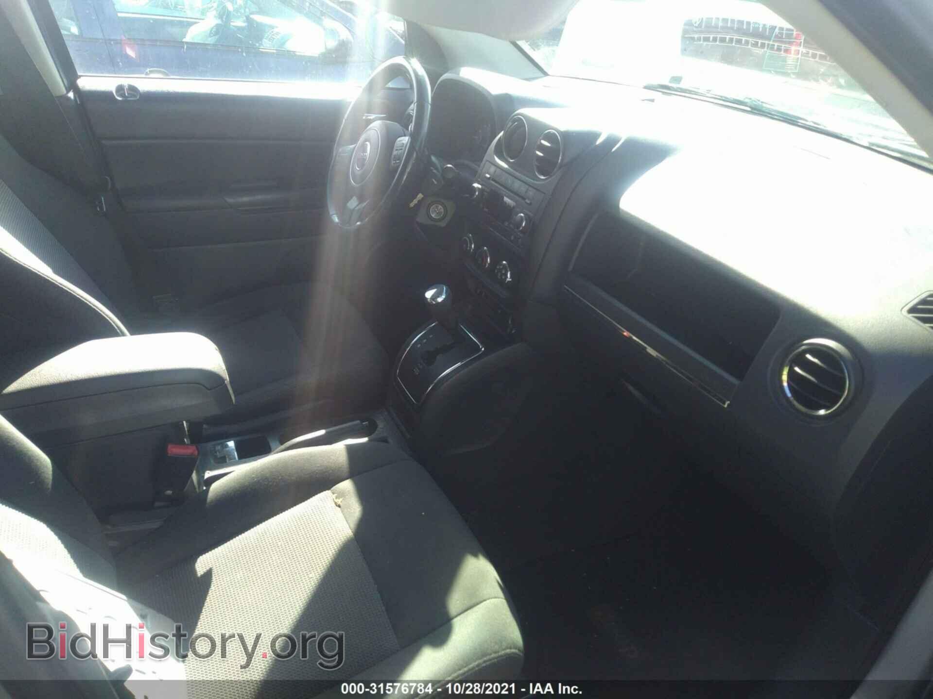 2011 JEEP COMPASS - VIN: 1J4NF1FB9BD240219 - Фото 5