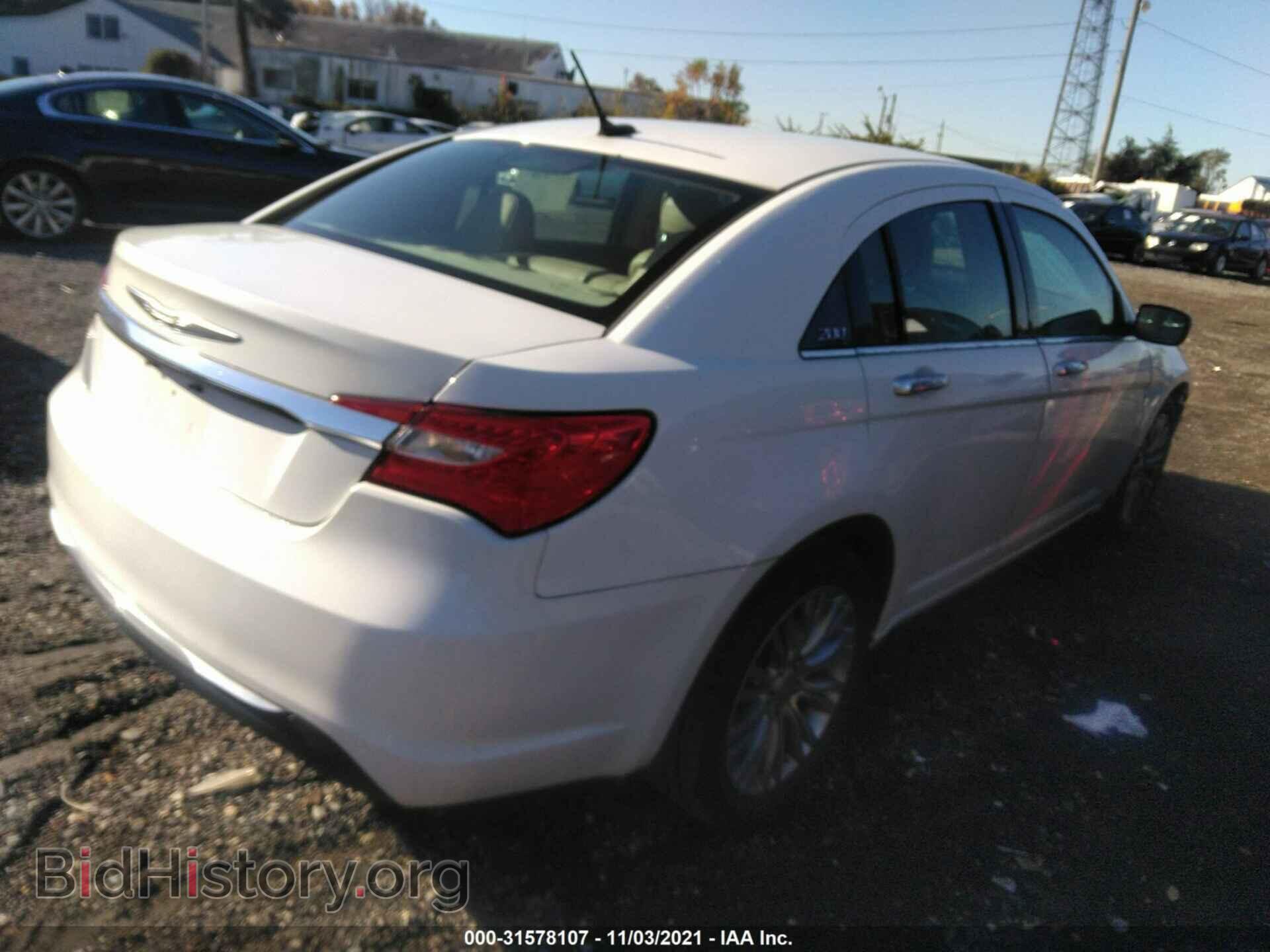 2012 CHRYSLER 200 - VIN: 1C3CCBCG9CN307123 - Фото 4