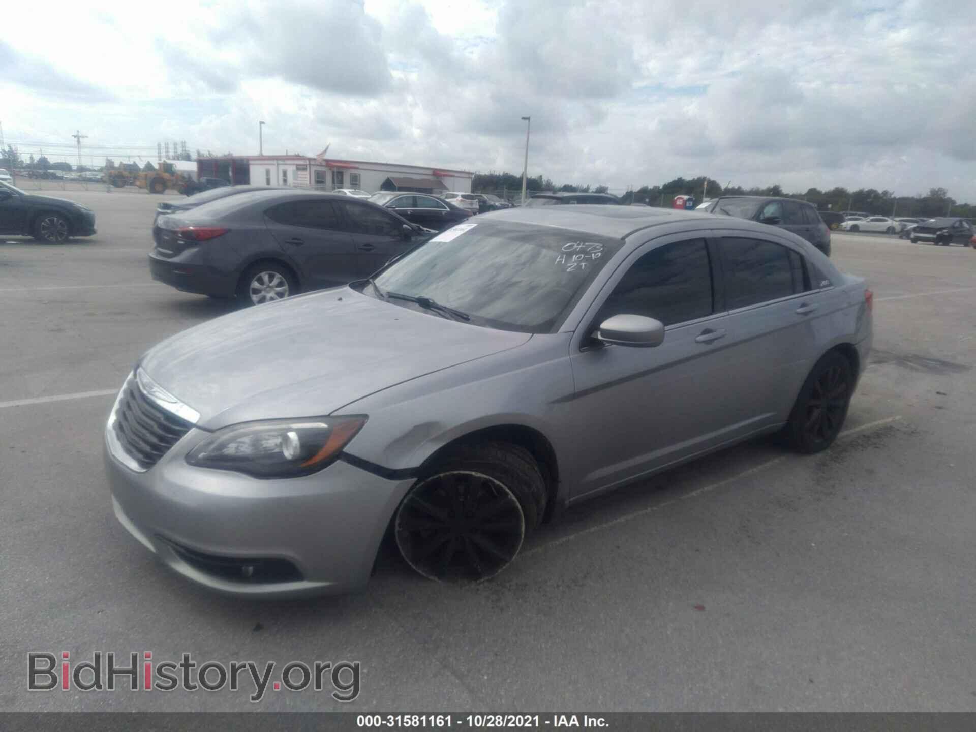 2013 CHRYSLER 200 - VIN: 1C3CCBBB1DN600473 - Фото 2