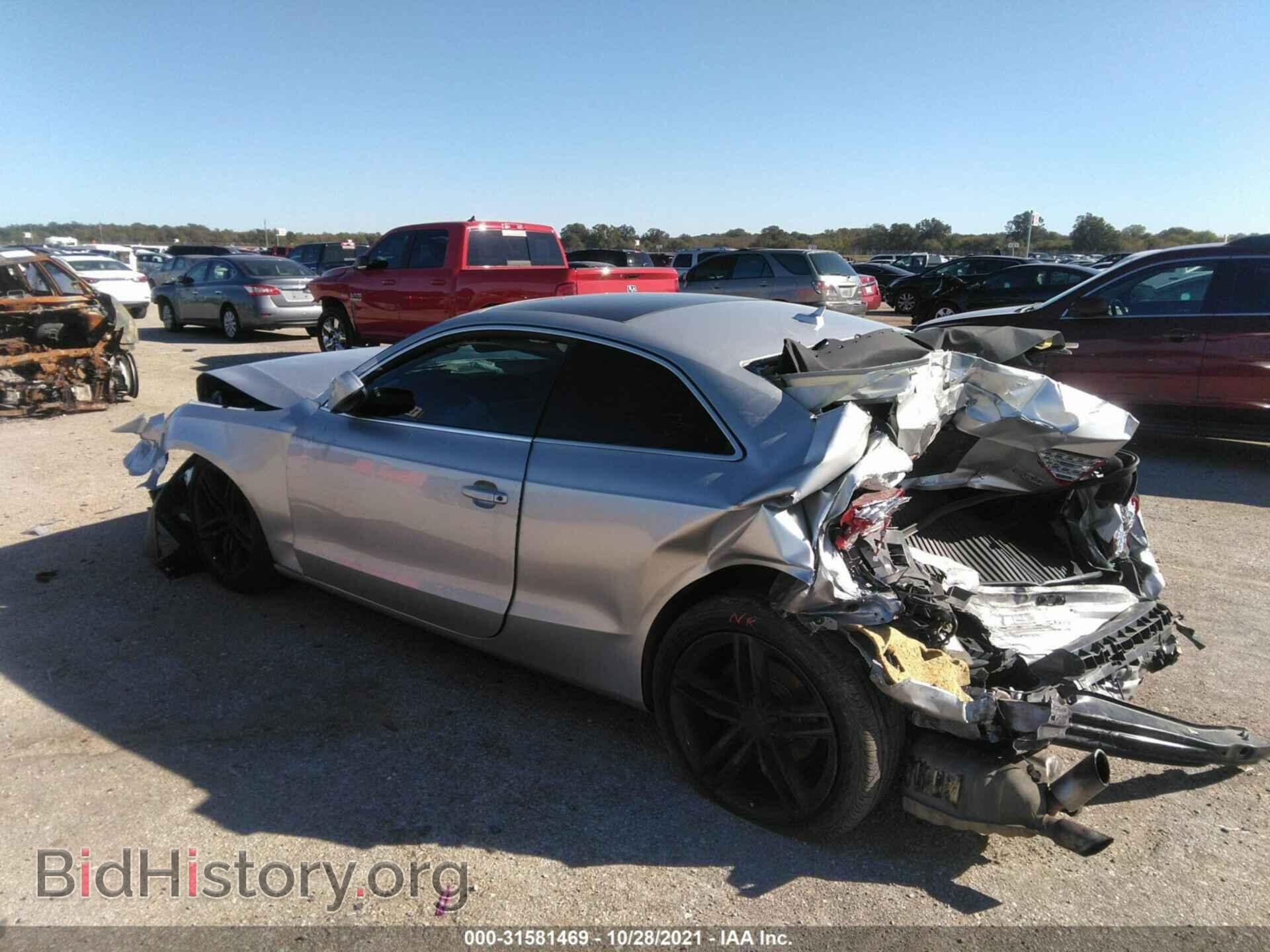 2011 AUDI A5 - VIN: WAURFAFR8BA032075 - Фото 3