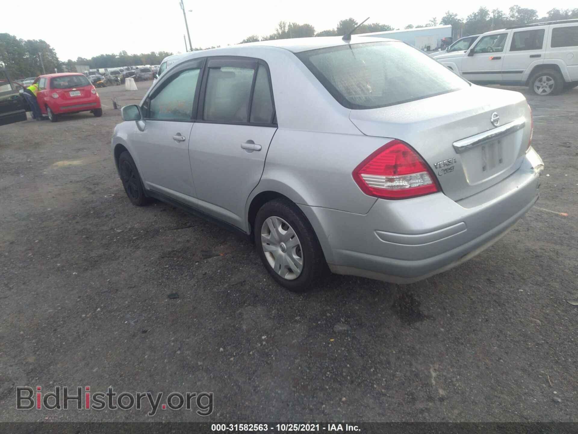 2011 NISSAN VERSA - VIN: 3N1BC1AP1BL447740 - Фото 3