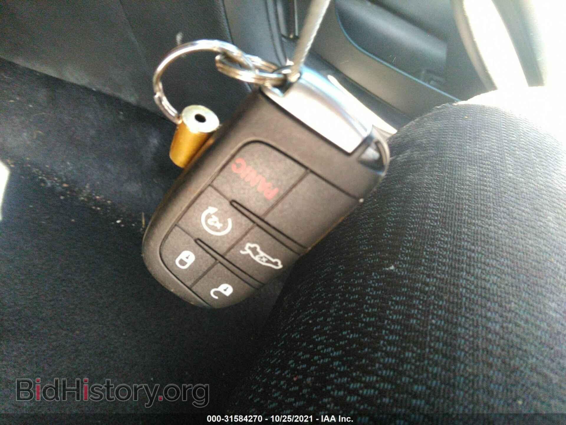 2016 CHRYSLER 200 - VIN: 1C3CCCBB3GN179222 - Фото 11