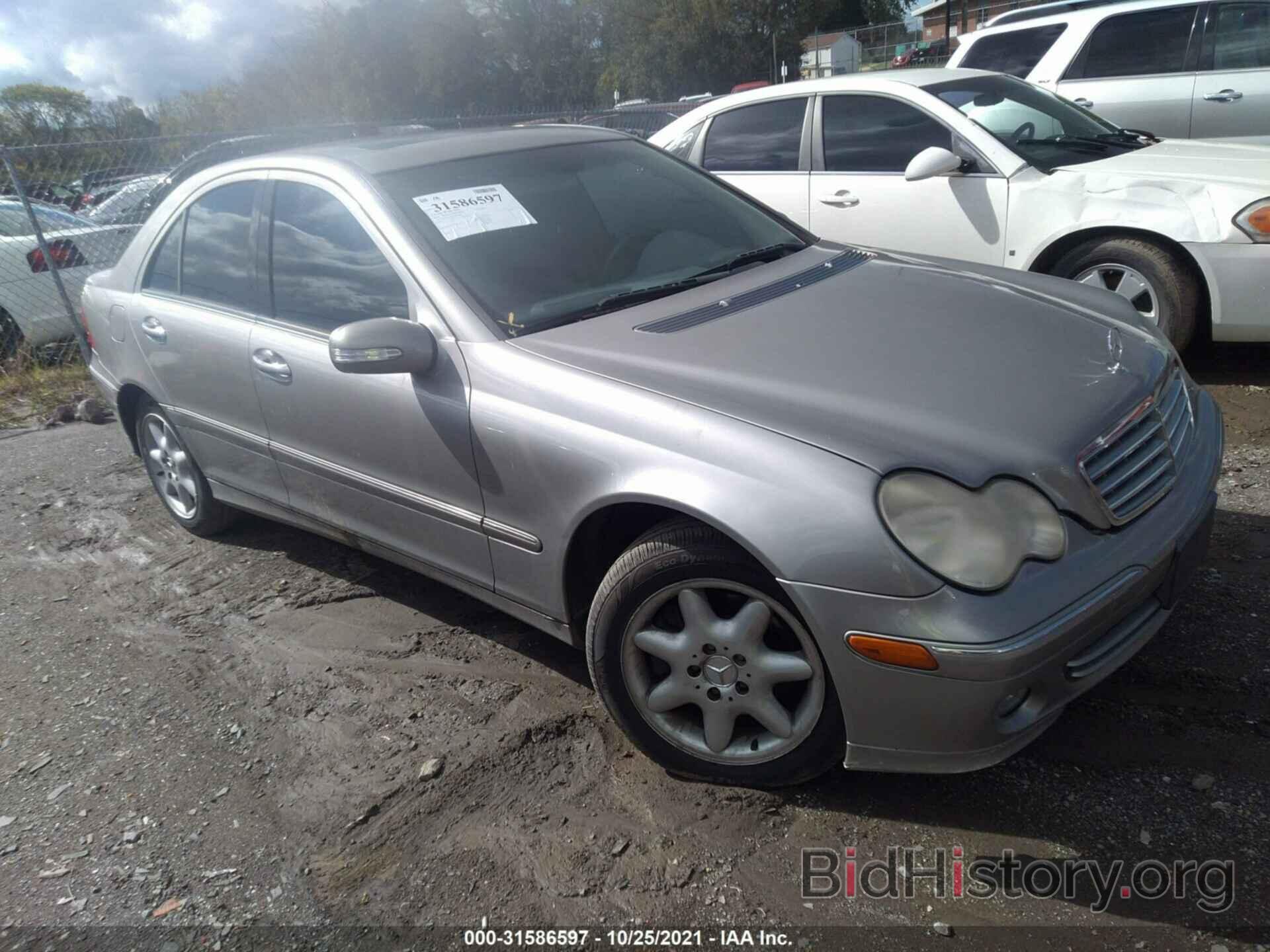 Photo WDBRF54H26A822366 - MERCEDES-BENZ C-CLASS 2006