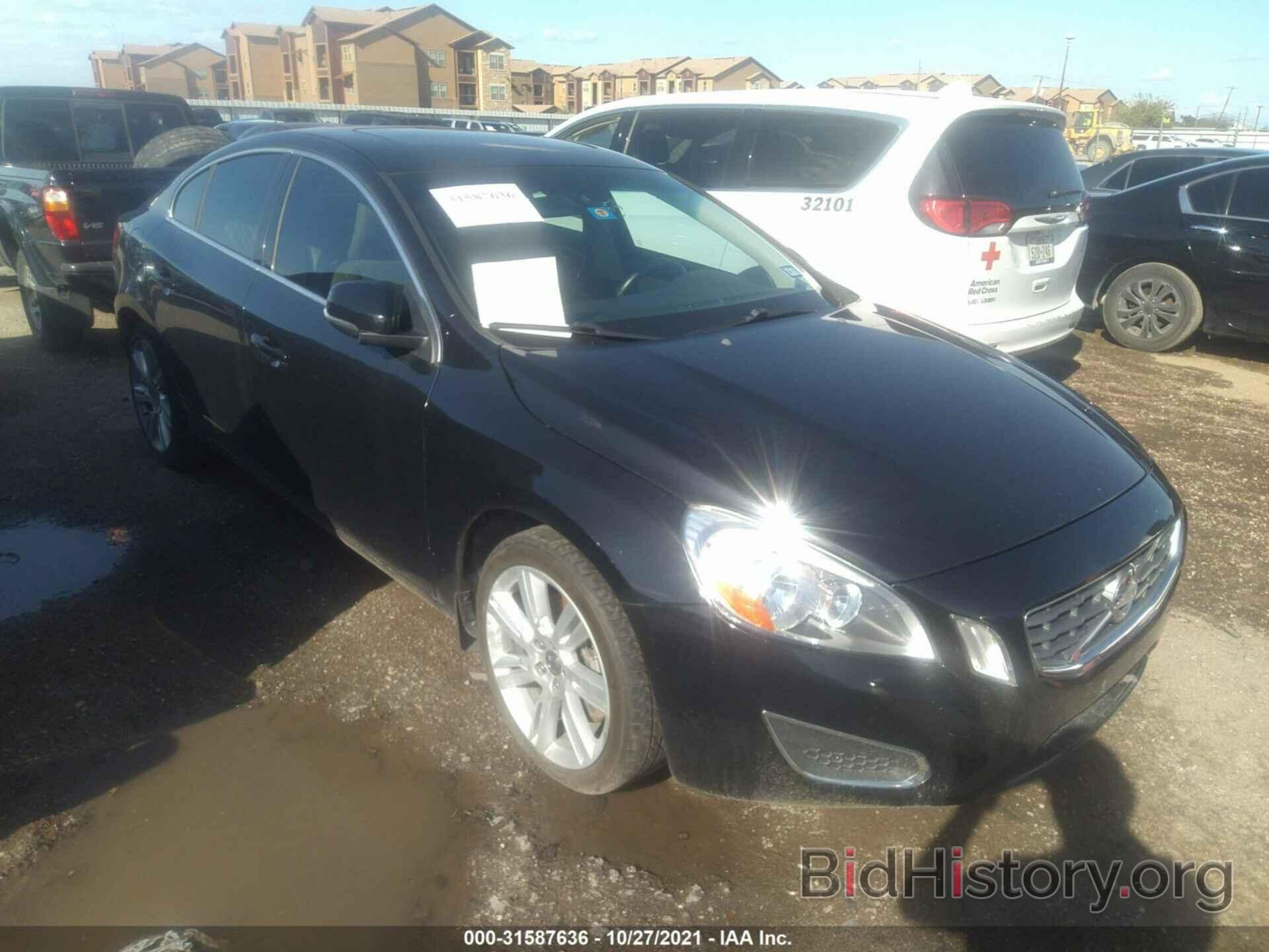 Photo YV1622FS3C2106244 - VOLVO S60 2012