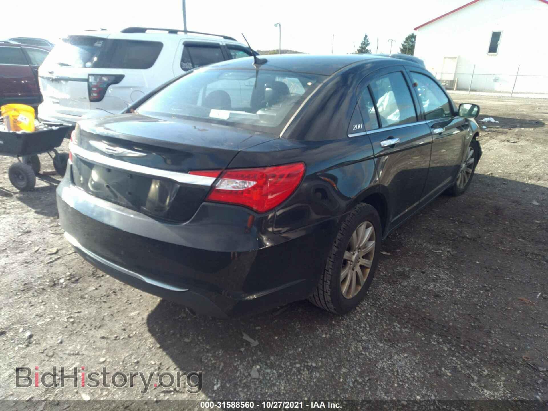 2013 CHRYSLER 200 - VIN: 1C3CCBCG8DN736447 - Фото 4