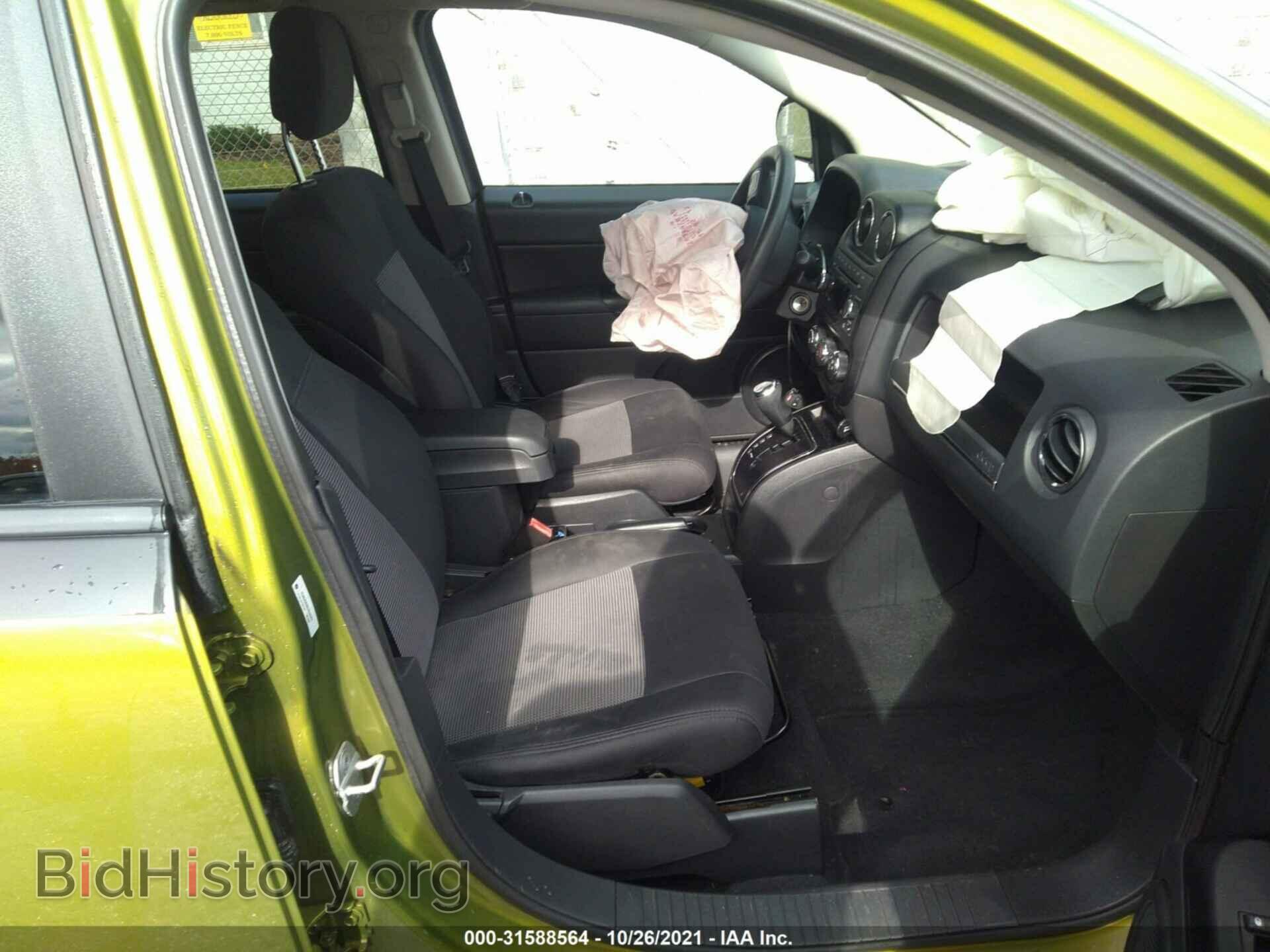 2012 JEEP COMPASS - VIN: 1C4NJDBB6CD608451 - Photo 5