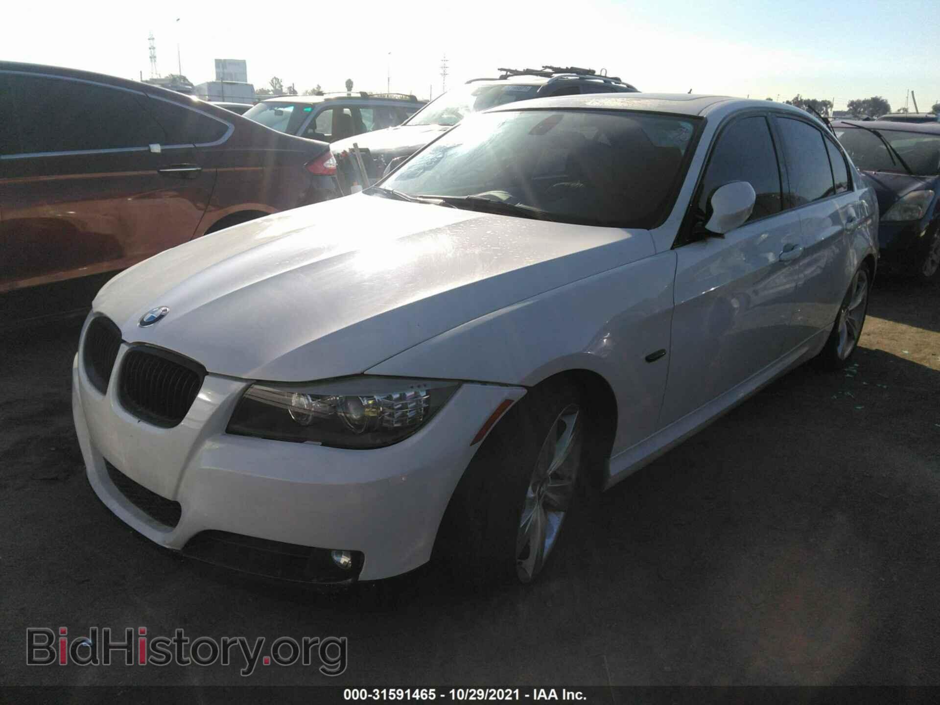 2011 BMW 3 SERIES - VIN: WBAPM5C58BE575862 - Фото 2