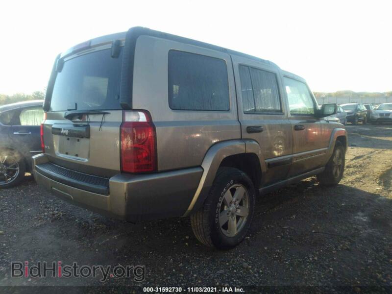 2006 Jeep COMMANDER (VIN 1J8HG48K76C330679) — photo 4 of 11