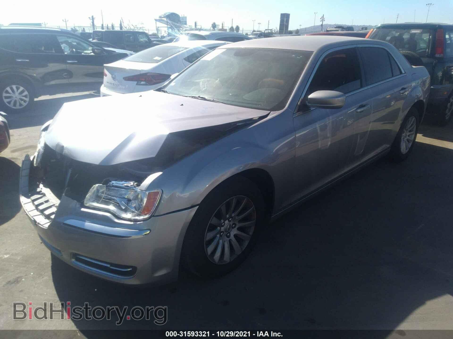 2014 CHRYSLER 300 - VIN: 2C3CCAAG4EH343469 - Фото 2