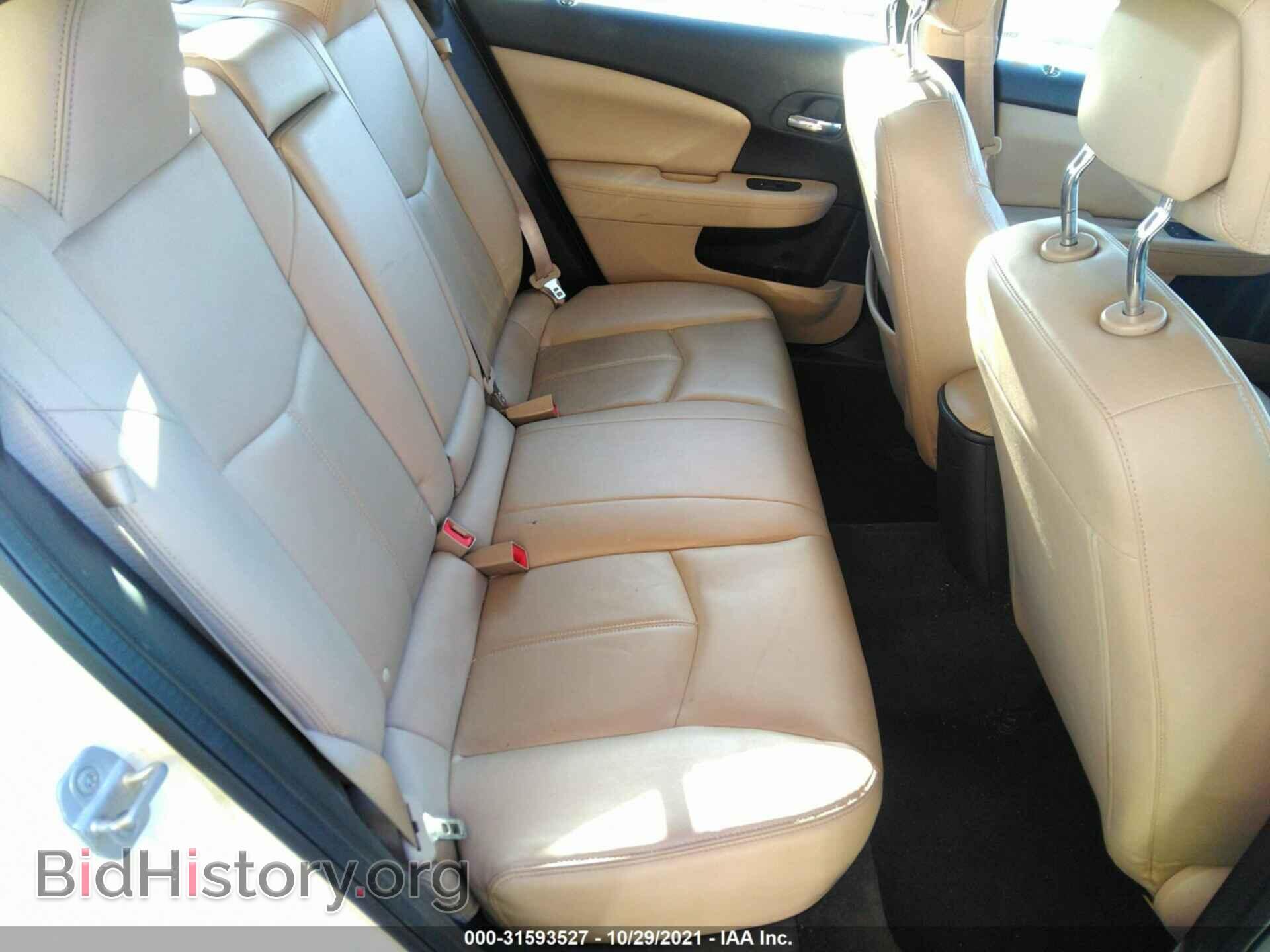 2011 CHRYSLER 200 - VIN: 1C3BC2FB8BN500826 - Фото 8