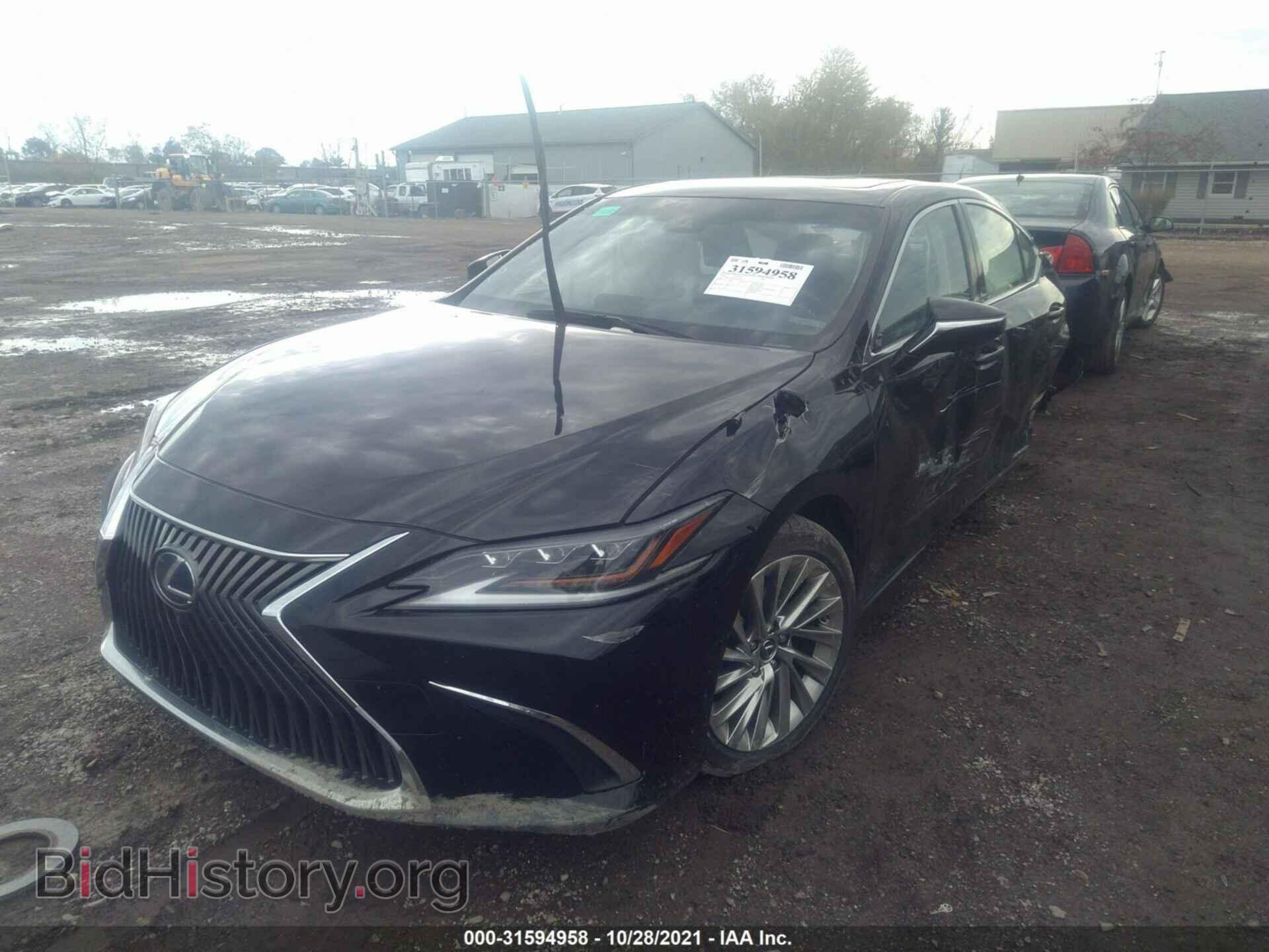 2019 LEXUS ES - VIN: JTHB21B18K2032618 - Фото 2