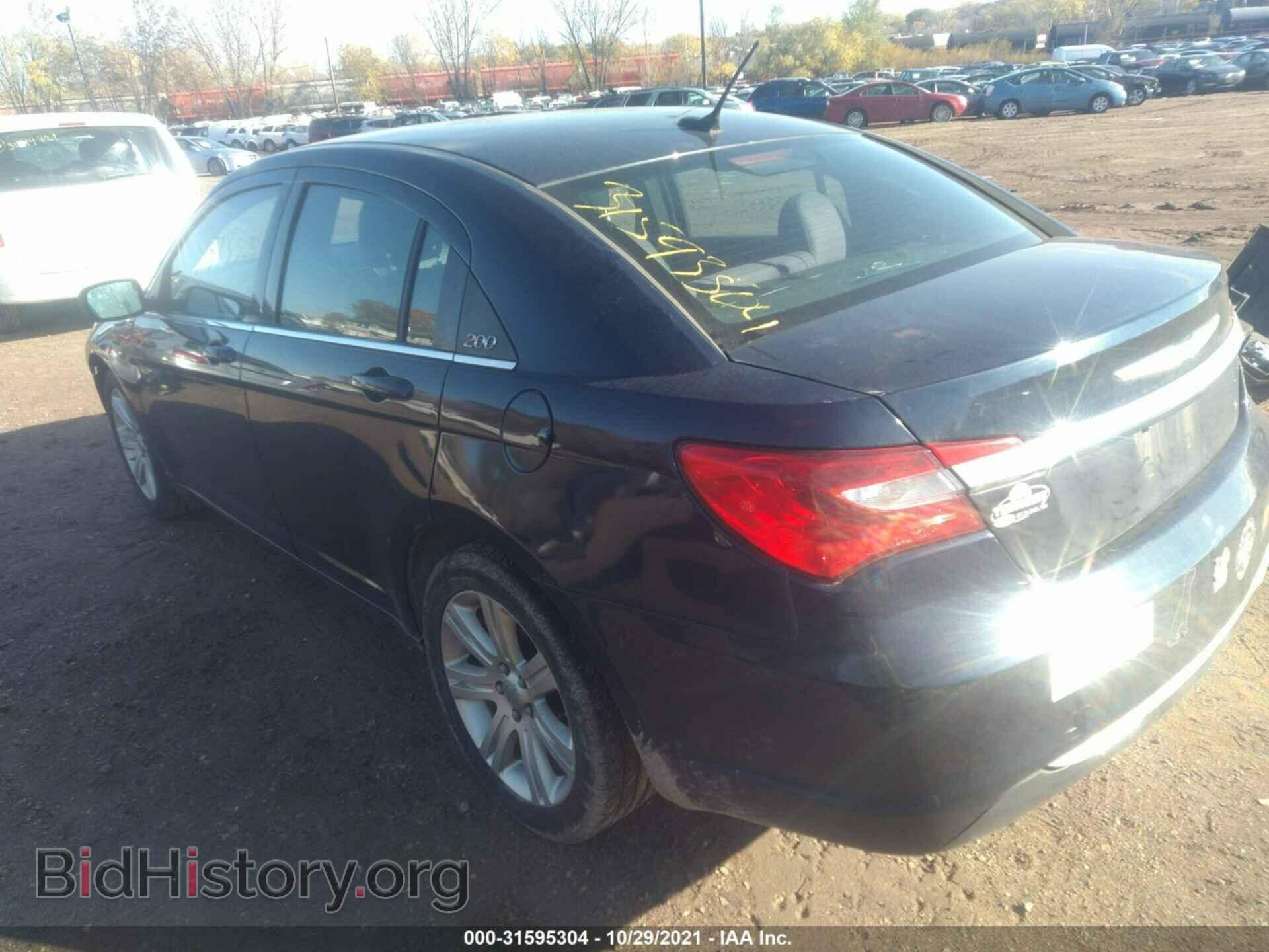 2013 CHRYSLER 200 - VIN: 1C3CCBAB9DN704842 - Фото 3