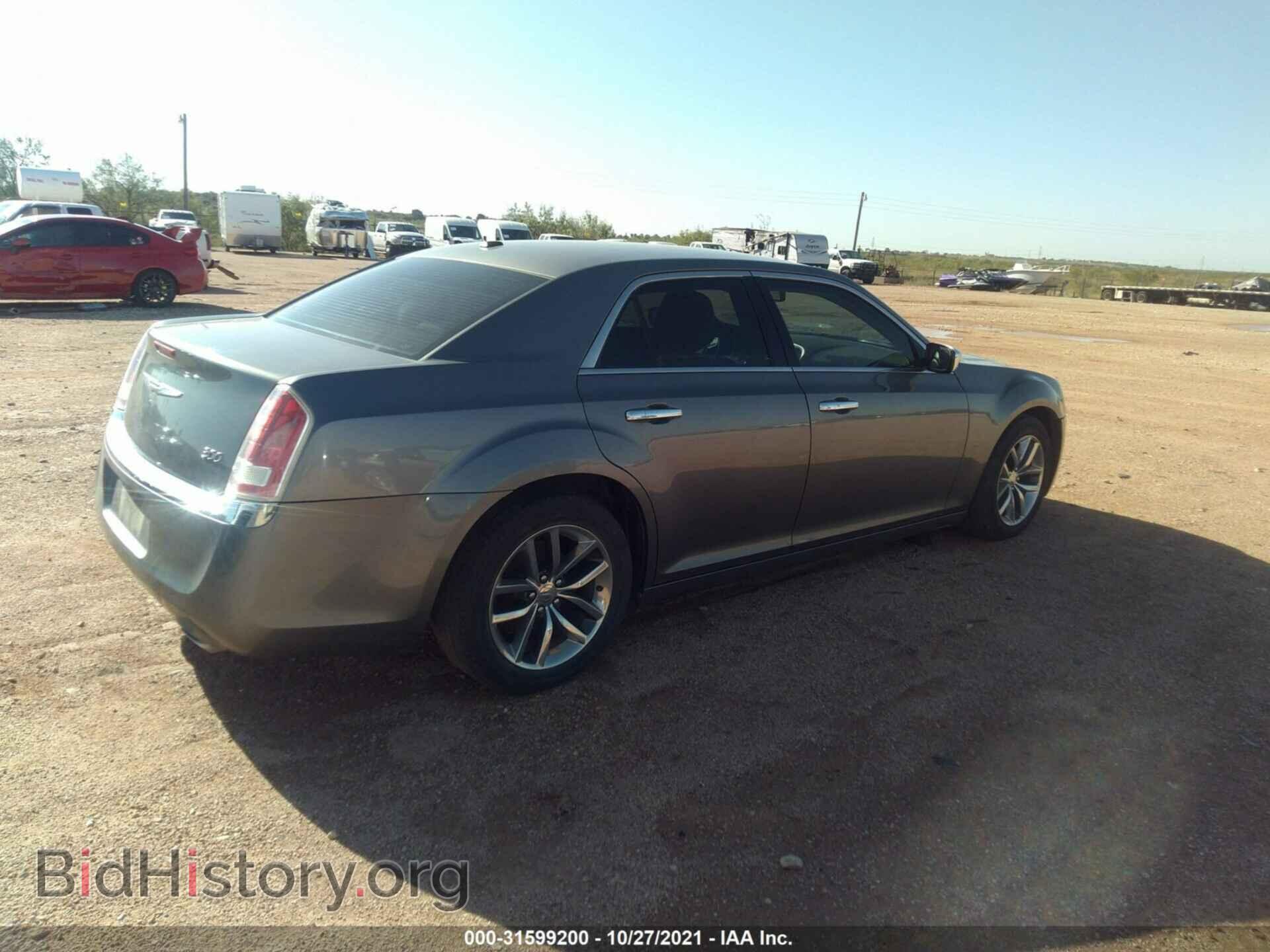 2012 CHRYSLER 300 - VIN: 2C3CCACG2CH138176 - Фото 4