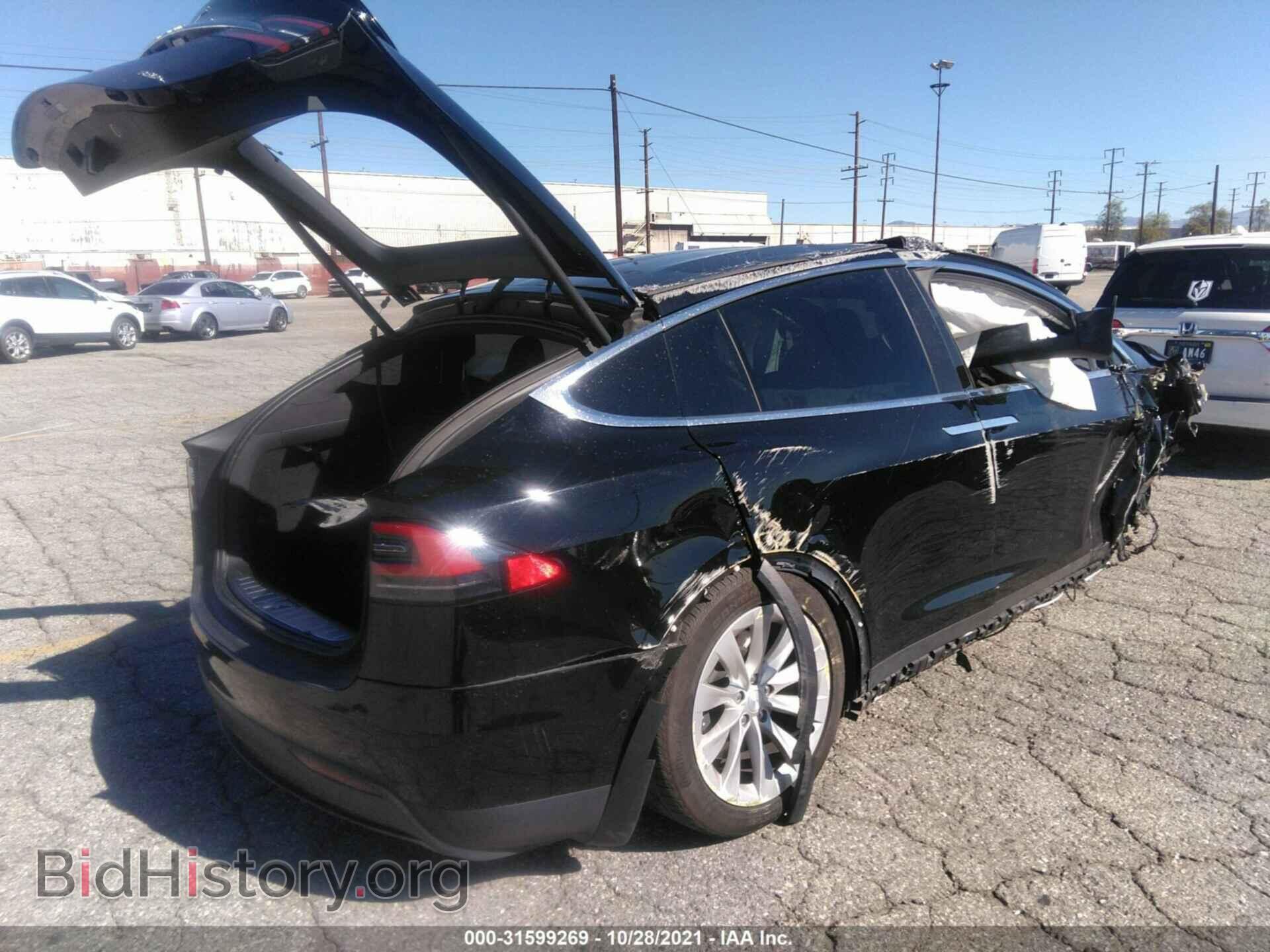 2018 TESLA MODEL X - VIN: 5YJXCAE28JF118211 - Photo 4