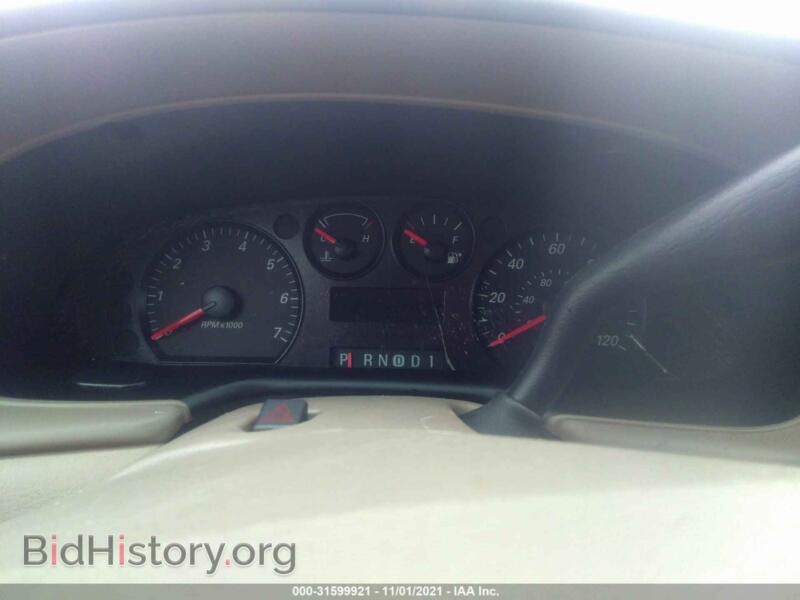 2006 Ford TAURUS (VIN 1FAFP53U06A126367) — photo 7 of 10