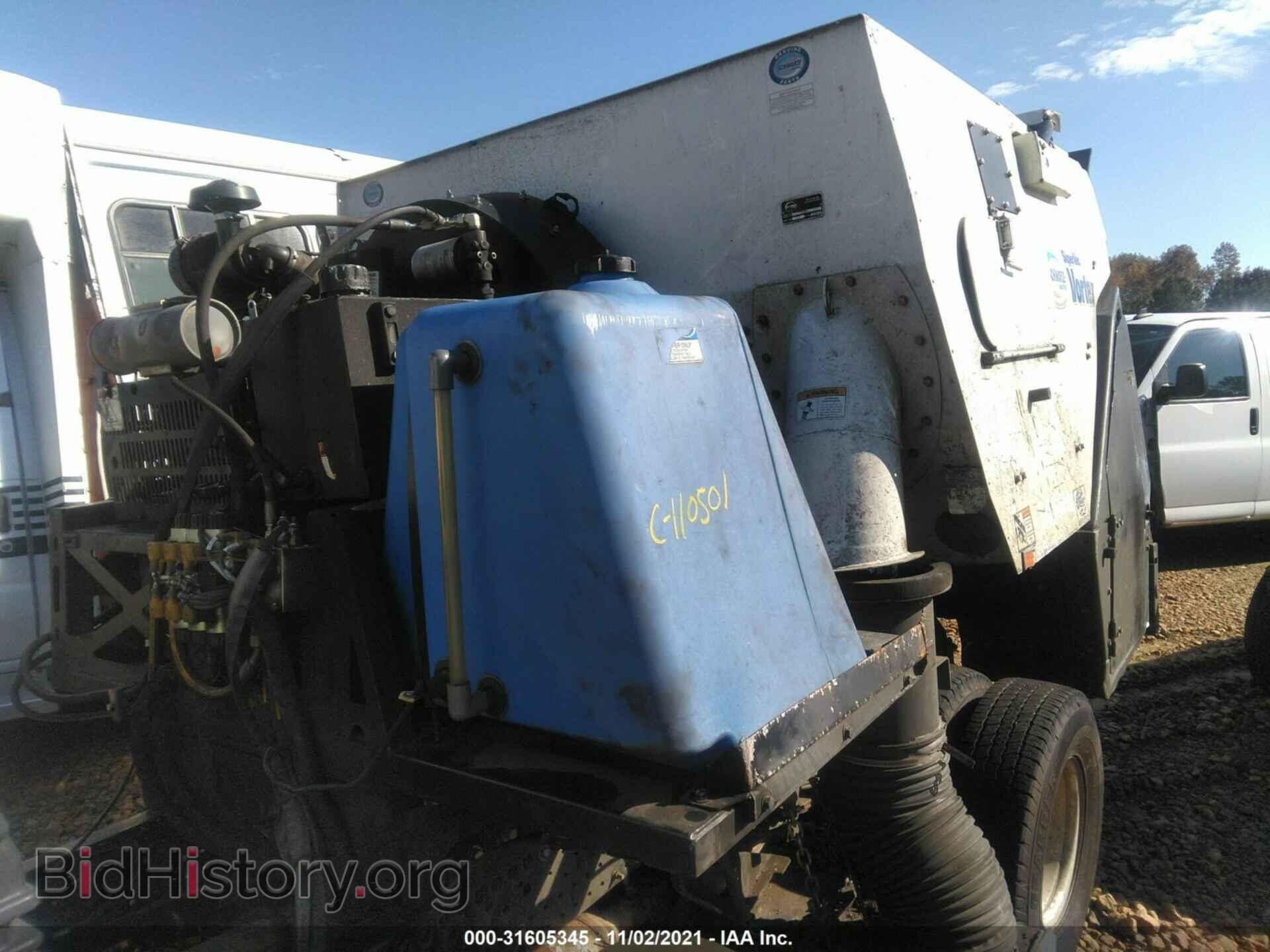 2018 ISUZU NPR - VIN: 54DB4W1B6JS809441 - Photo 7