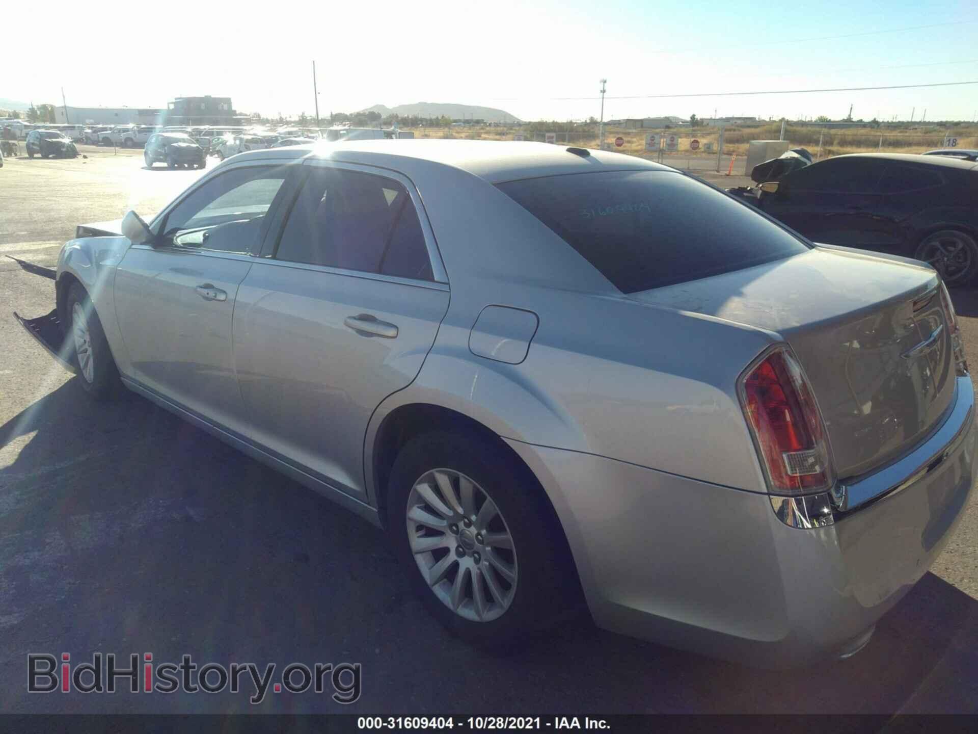 2012 CHRYSLER 300 - VIN: 2C3CCAAG3CH104332 - Photo 3
