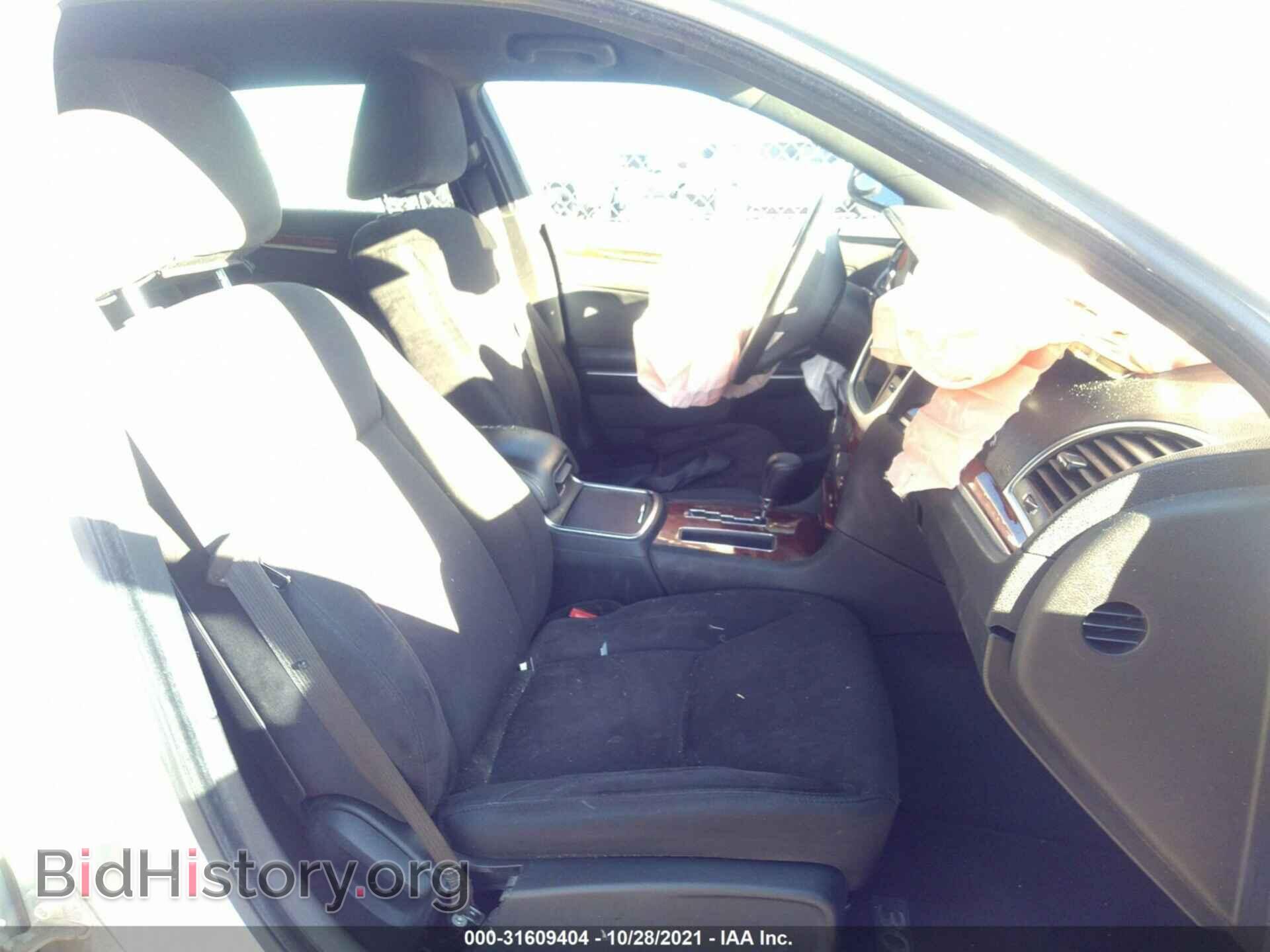 2012 CHRYSLER 300 - VIN: 2C3CCAAG3CH104332 - Photo 5