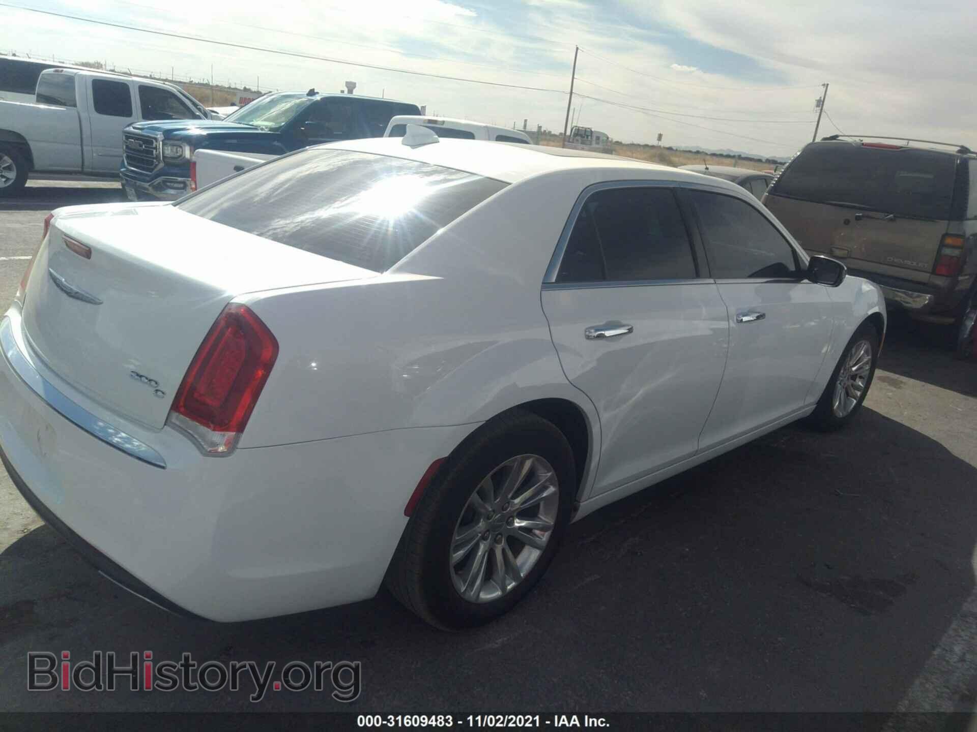 2017 CHRYSLER 300 - VIN: 2C3CCAEGXHH564251 - Фото 4