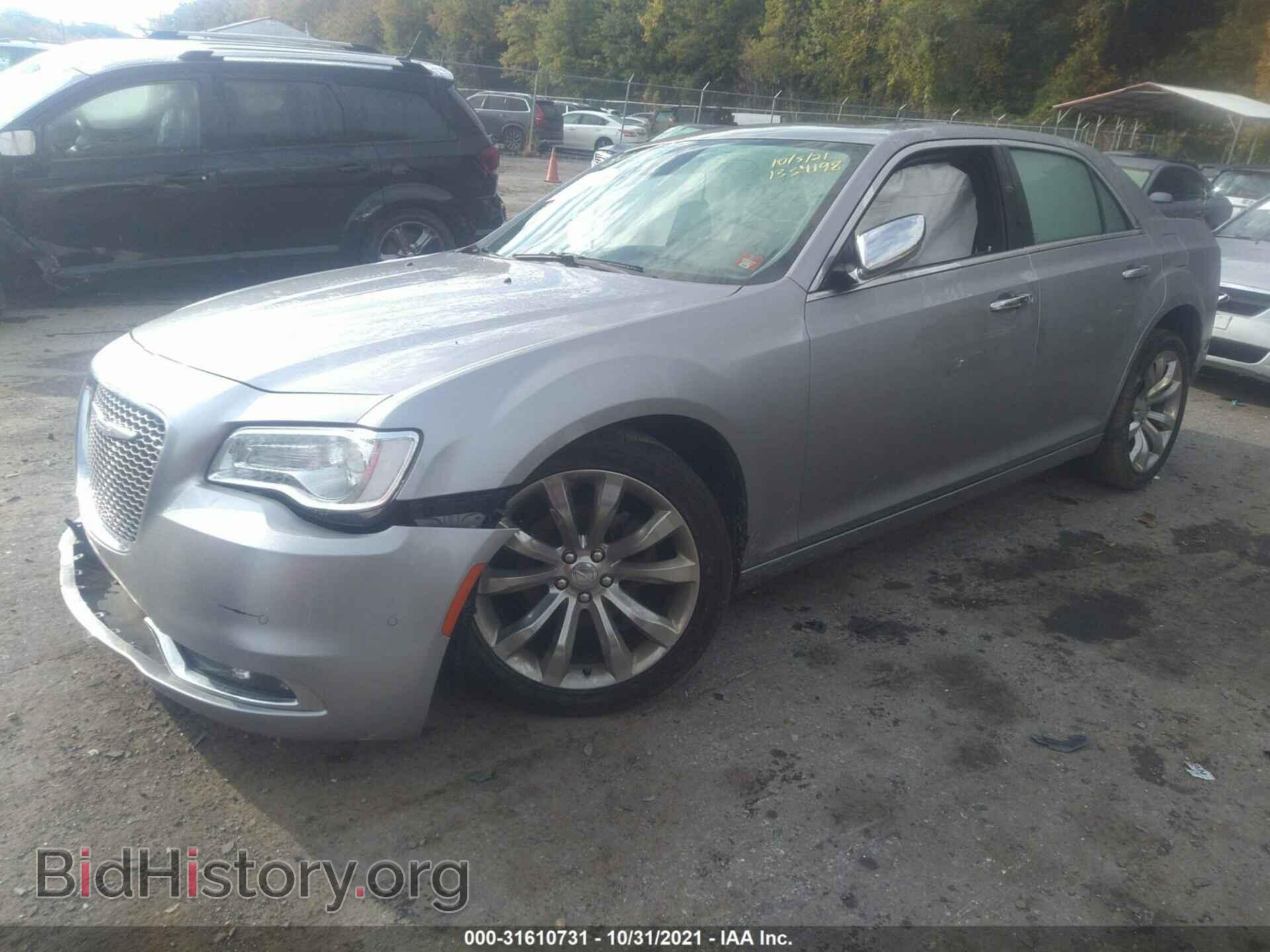 2017 CHRYSLER 300 - VIN: 2C3CCAEG9HH579730 - Фото 2