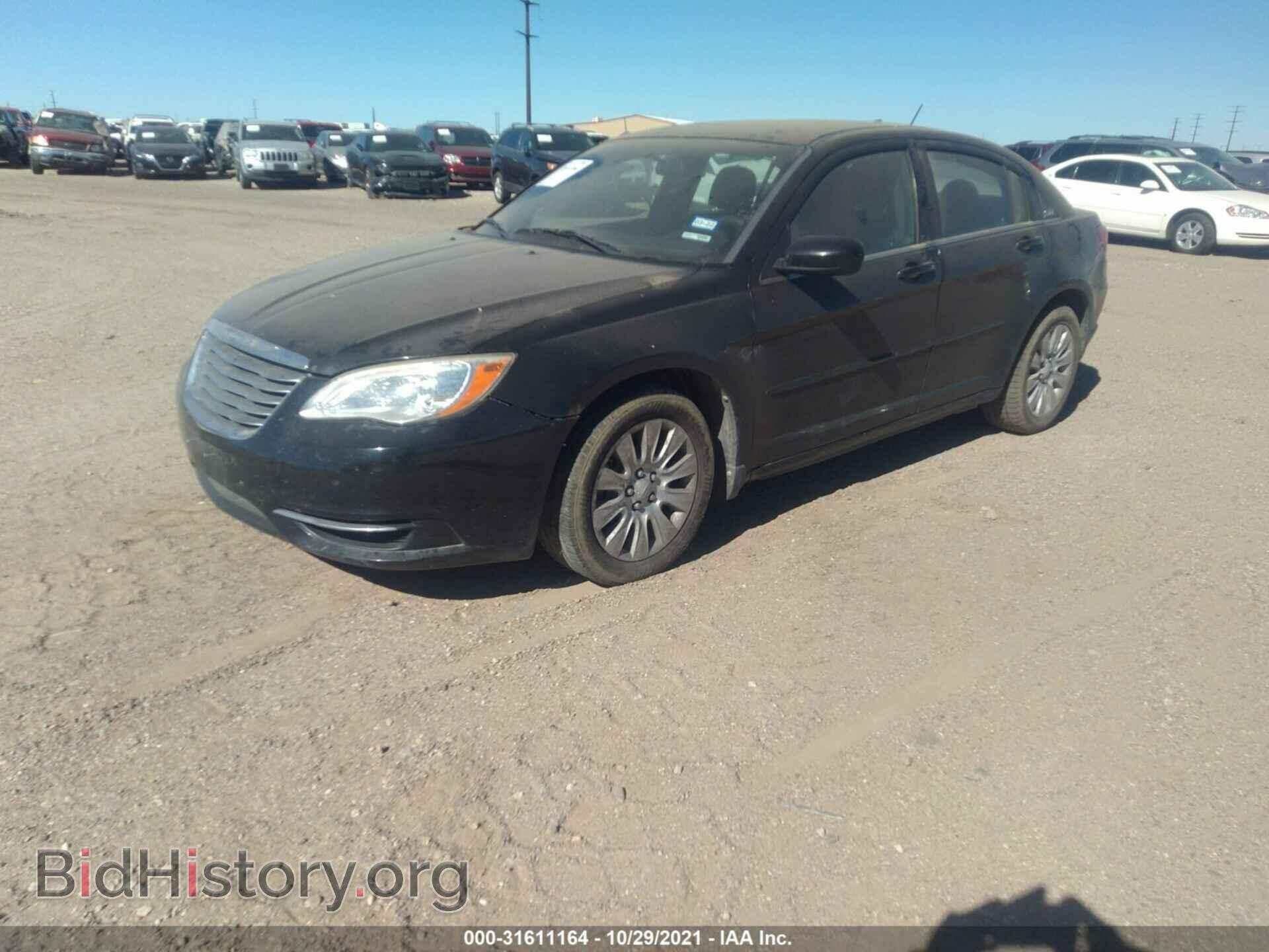 2012 CHRYSLER 200 - VIN: 1C3CCBABXCN210052 - Фото 2