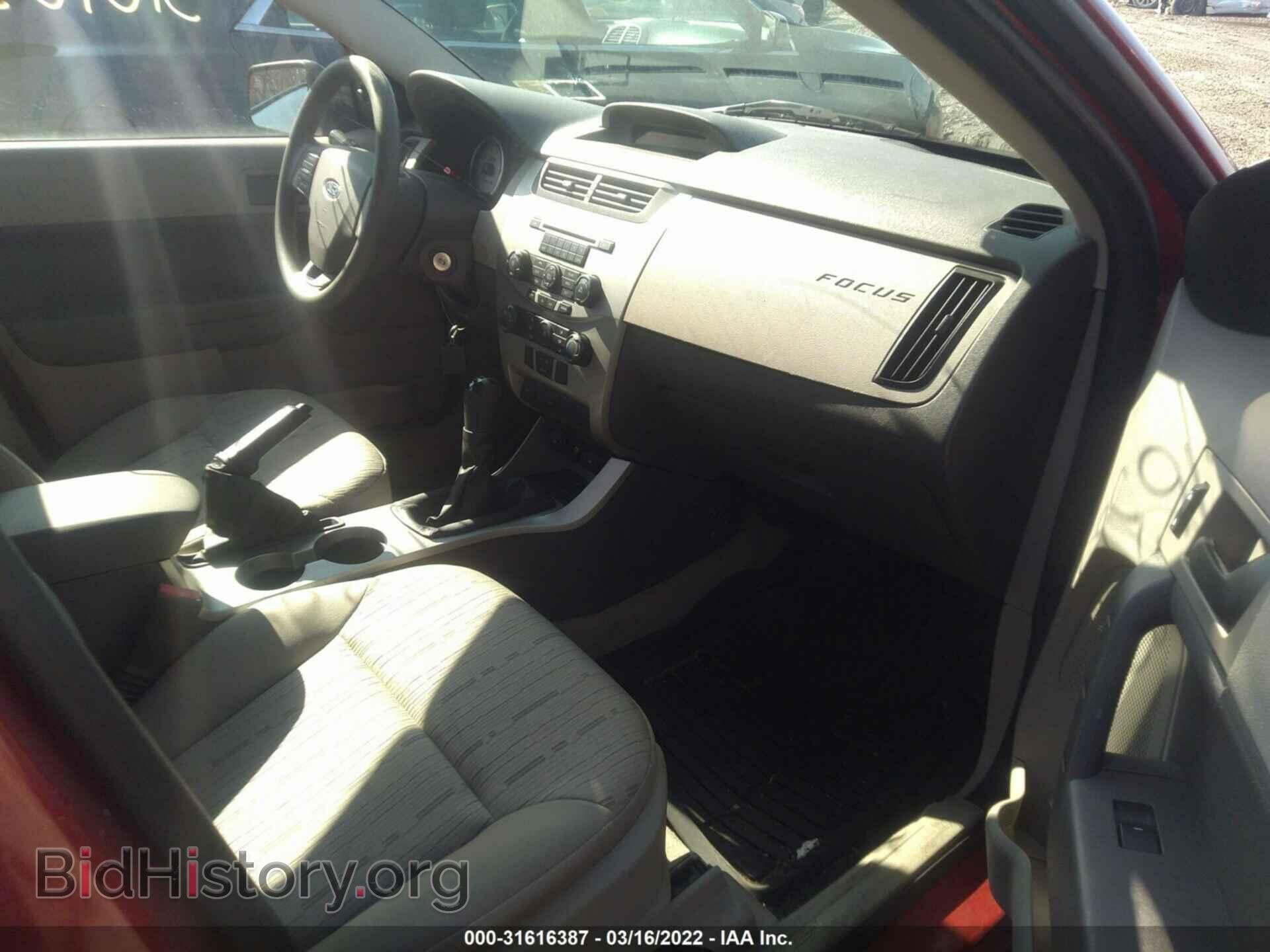 2009 FORD FOCUS - VIN: 1FAHP35N39W202075 - Фото 5