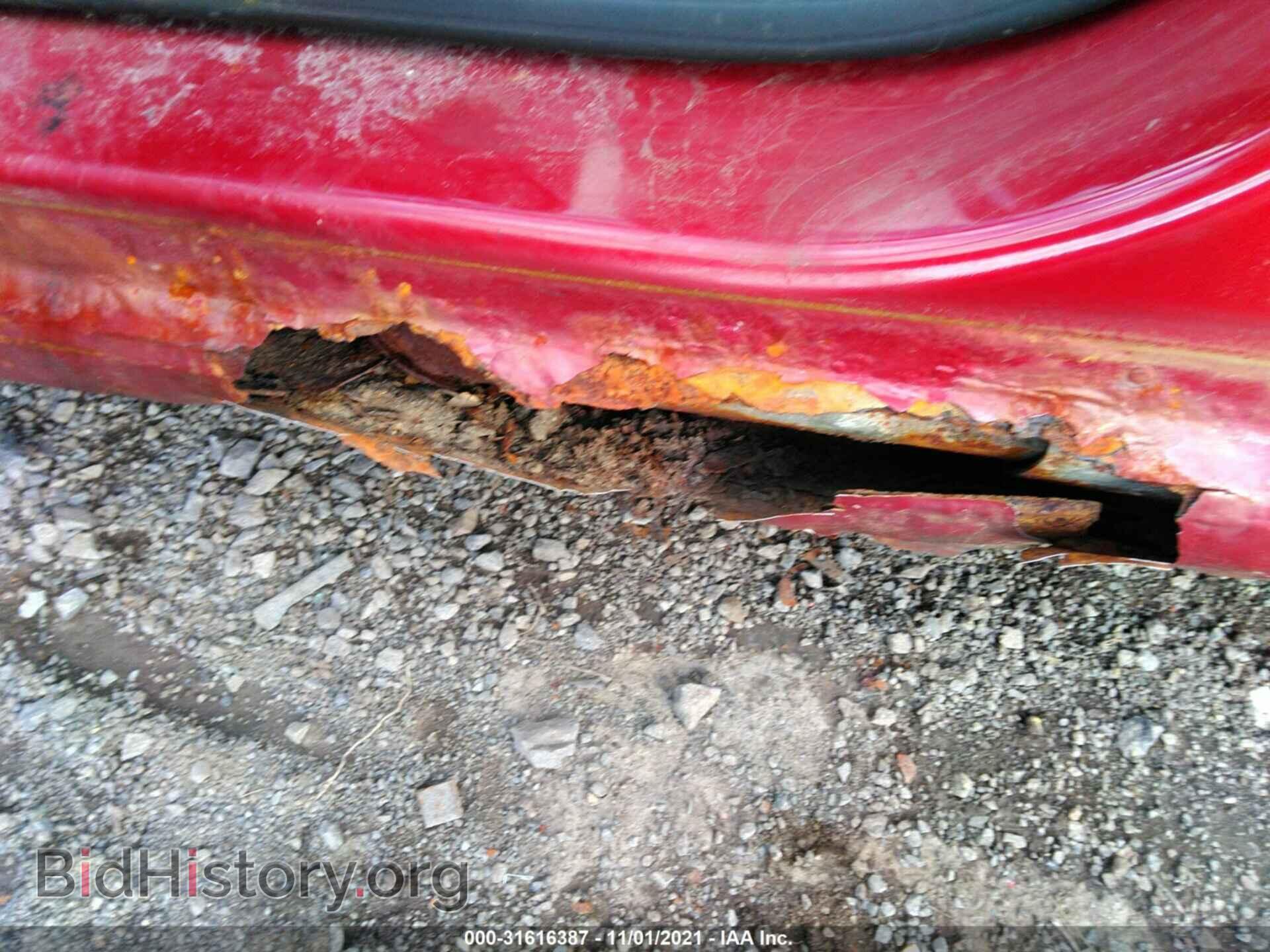2009 FORD FOCUS - VIN: 1FAHP35N39W202075 - Фото 6
