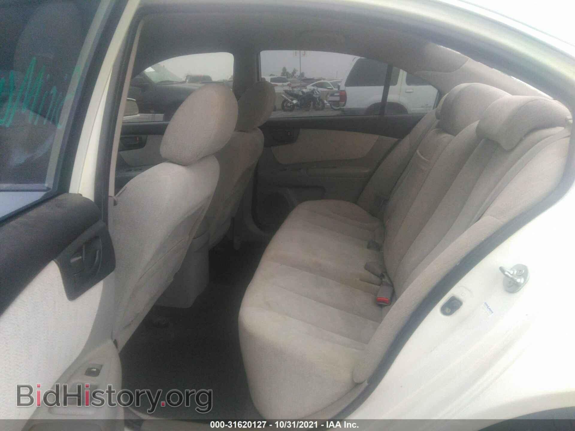 2008 KIA OPTIMA - VIN: KNAGE123X85256123 - Фото 8