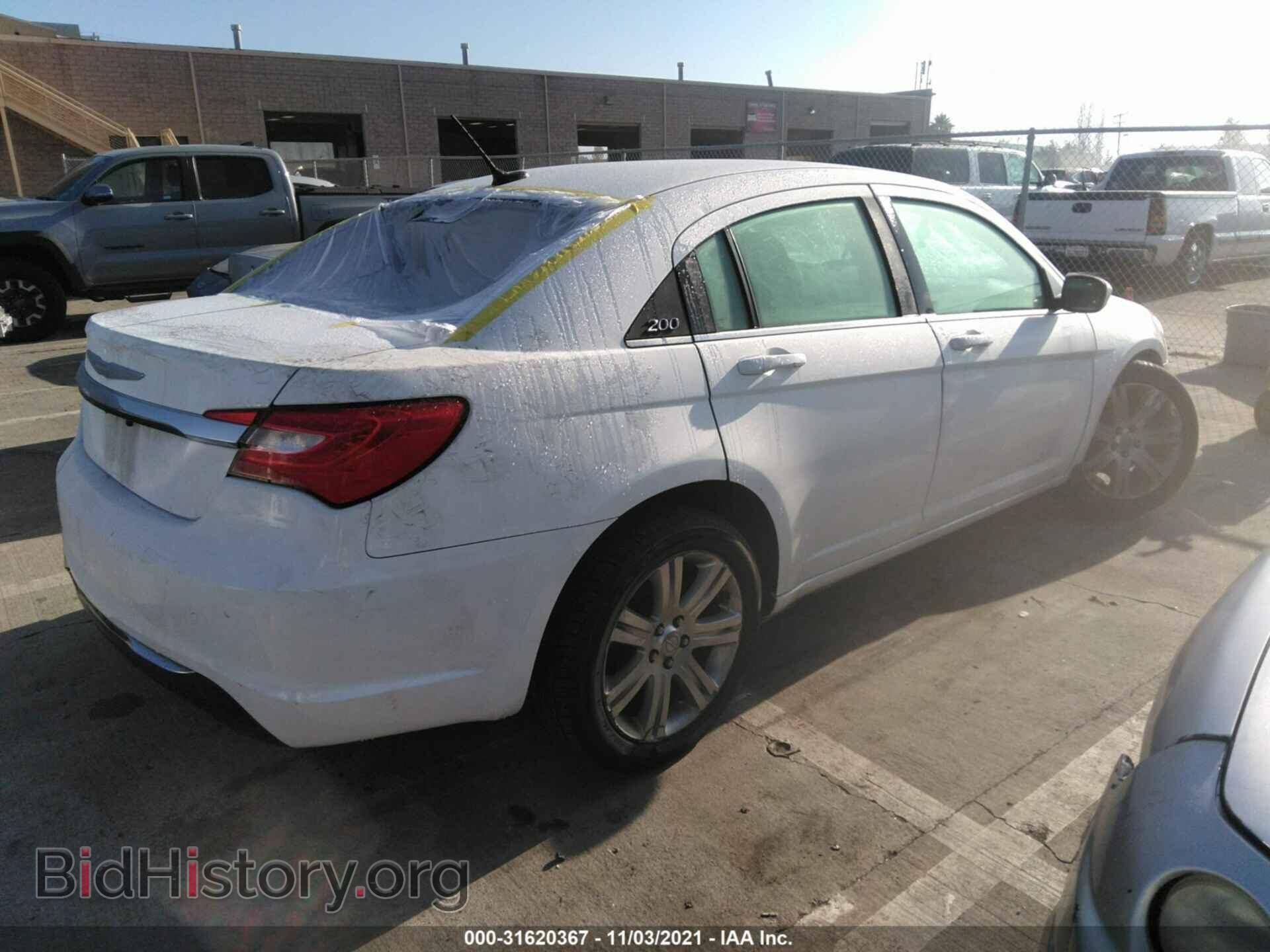 2013 CHRYSLER 200 - VIN: 1C3CCBAB2DN761562 - Photo 4