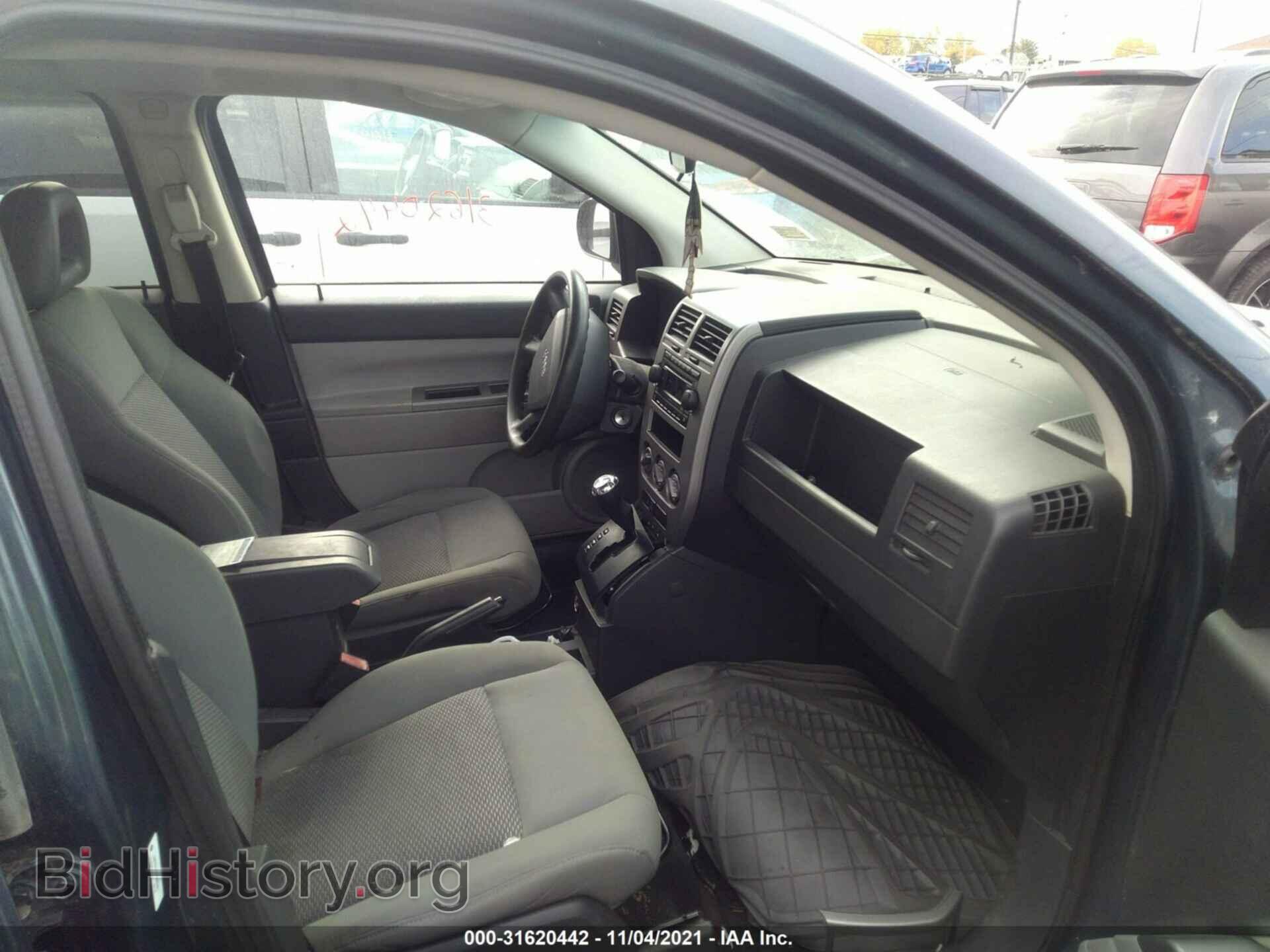 2007 JEEP COMPASS - VIN: 1J8FF47WX7D596501 - Фото 5