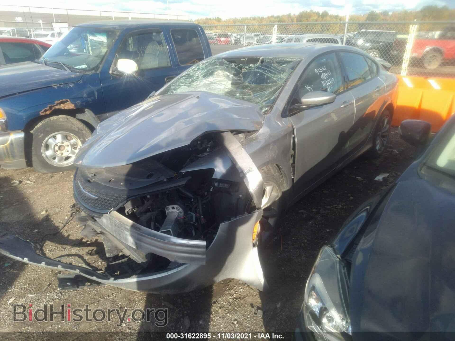 2016 CHRYSLER 200 - VIN: 1C3CCCBB6GN132329 - Фото 2