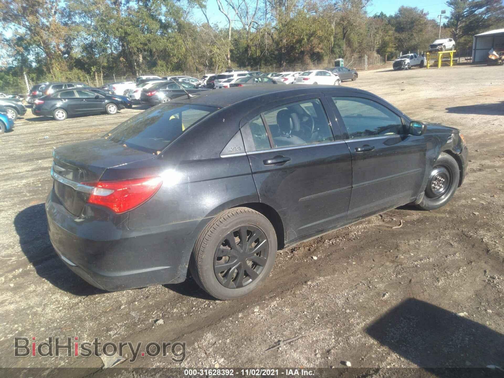 2012 CHRYSLER 200 - VIN: 1C3CCBAB5CN217183 - Фото 4