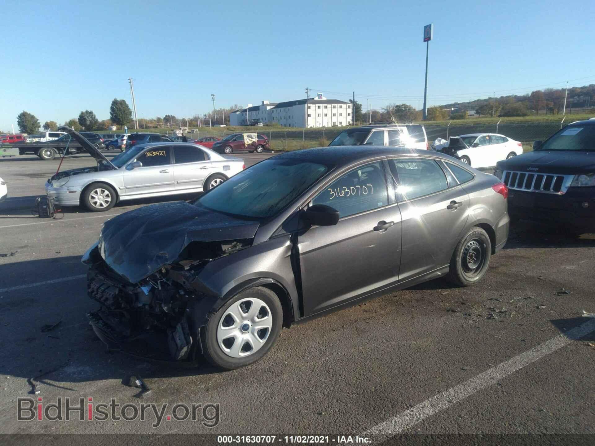 2017 FORD FOCUS - VIN: 1FADP3E29HL219564 - Фото 2