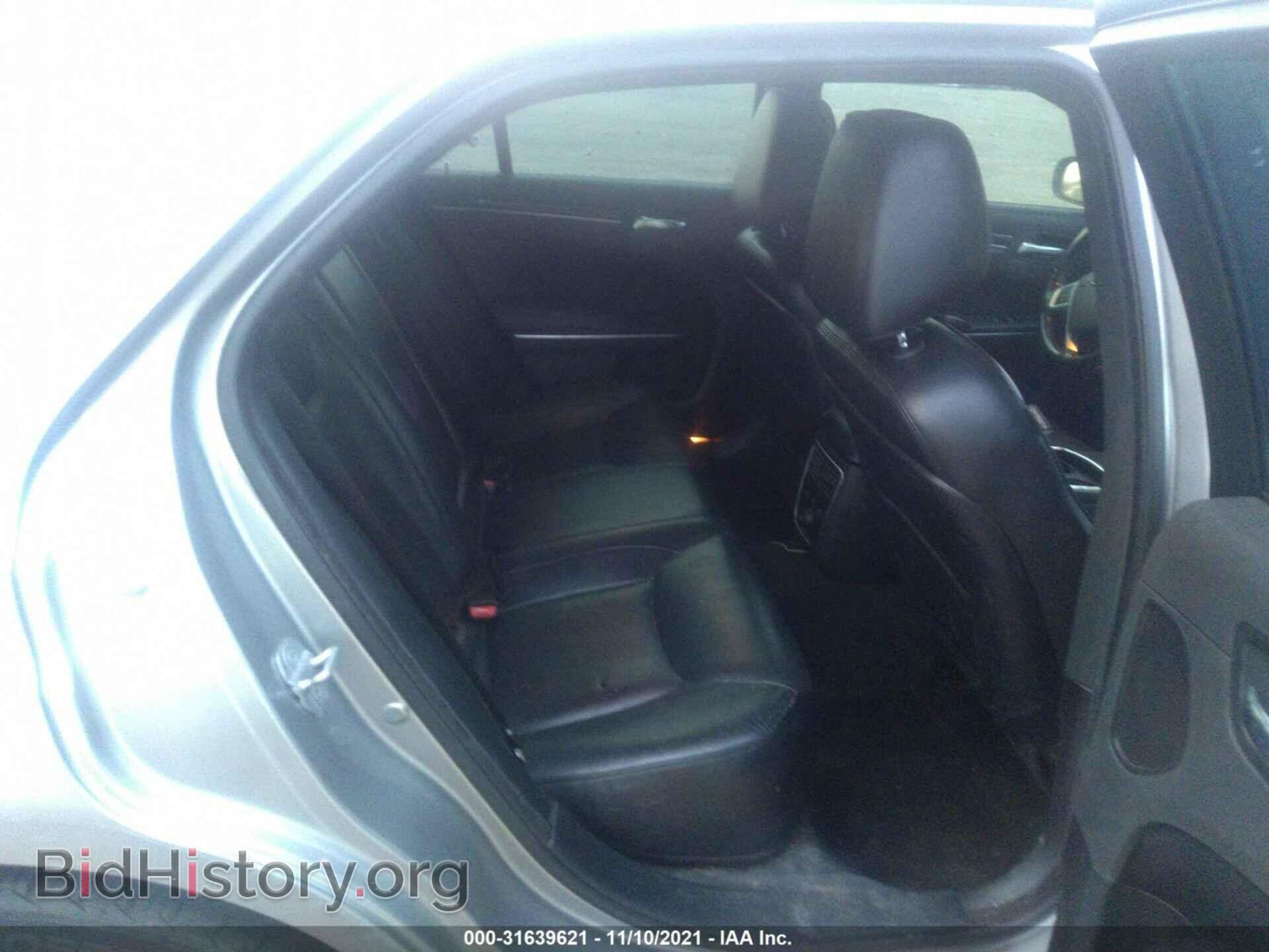 2011 CHRYSLER 300 - VIN: 2C3CA6CT3BH522577 - Фото 8