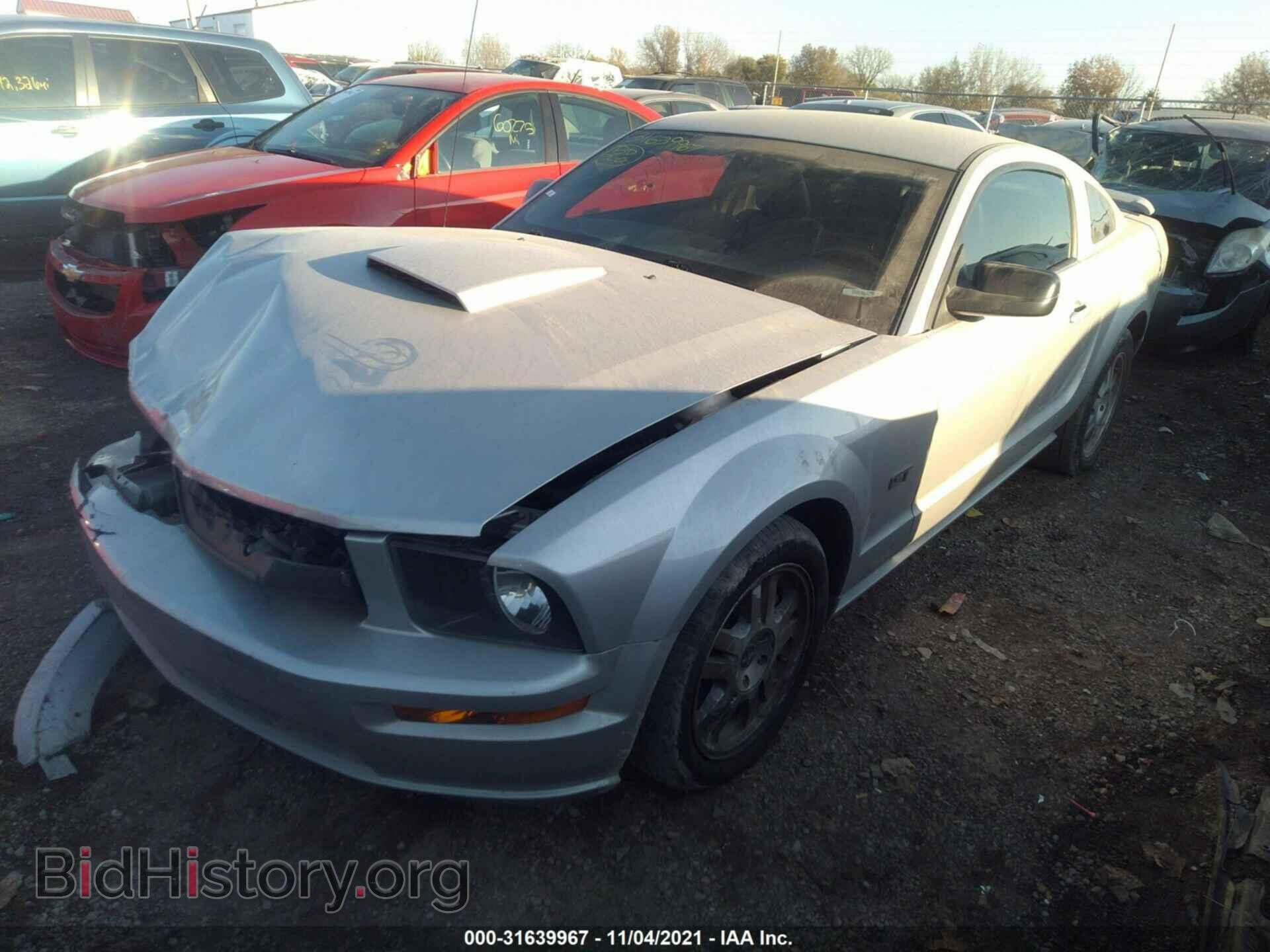 2007 FORD MUSTANG - VIN: 1ZVFT82H775334264 - Фото 2