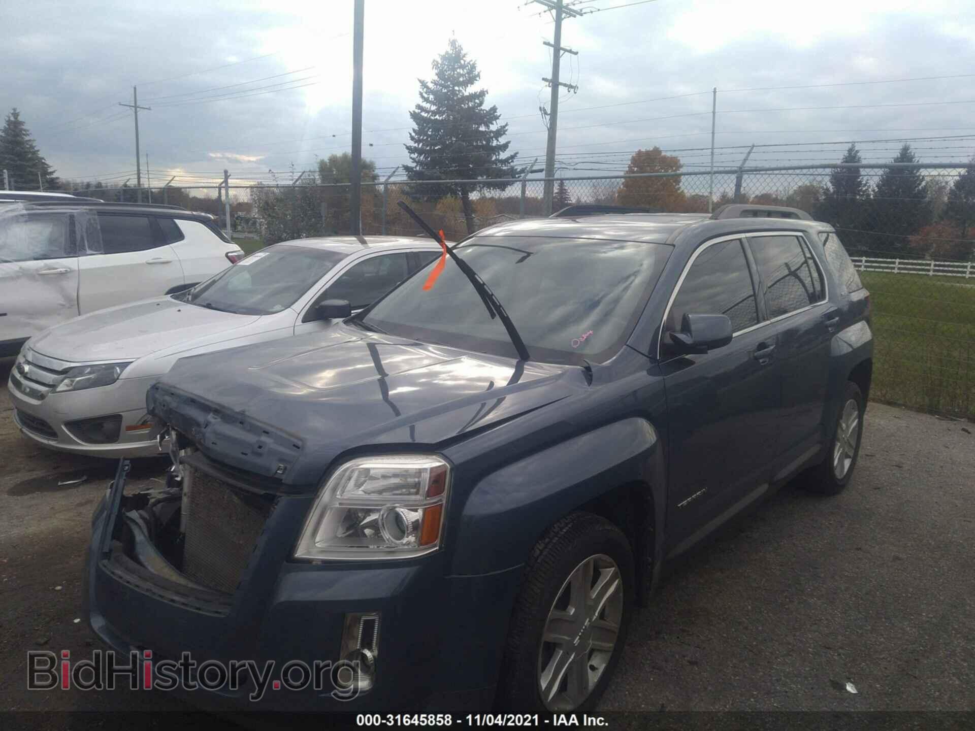 2011 GMC TERRAIN - VIN: 2CTFLVEC4B6244010 - Photo 2