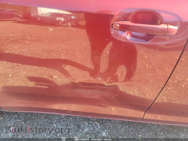 2011 Toyota SIENNA (VIN 5TDKK3DC9BS029747) — photo 6 of 10