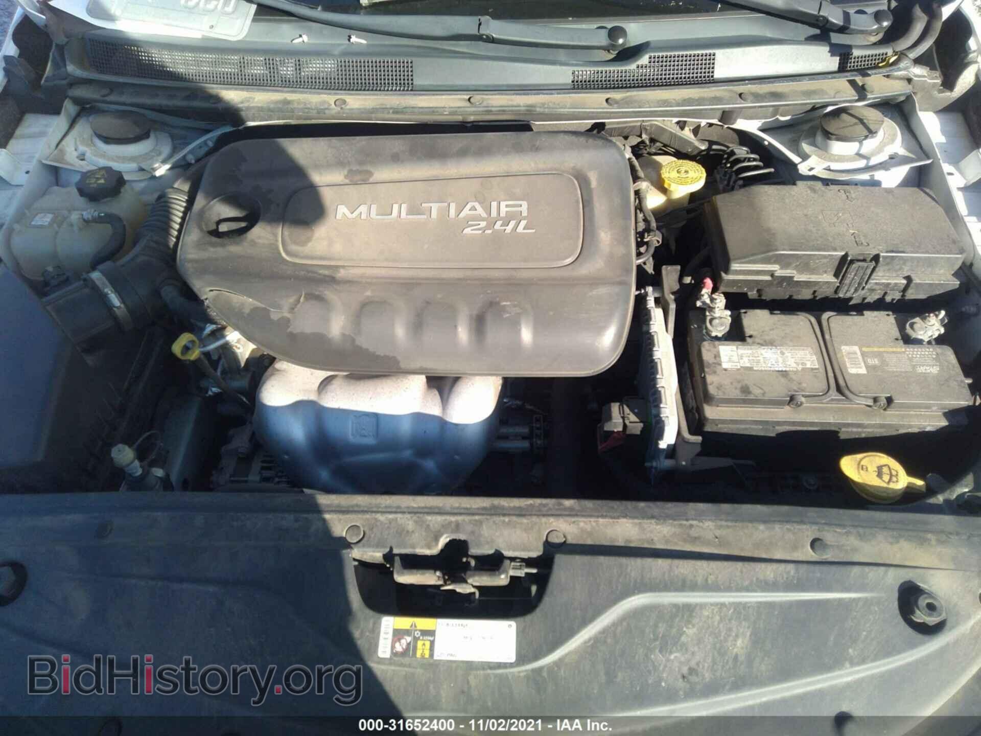2015 CHRYSLER 200 - VIN: 1C3CCCAB5FN744697 - Фото 10