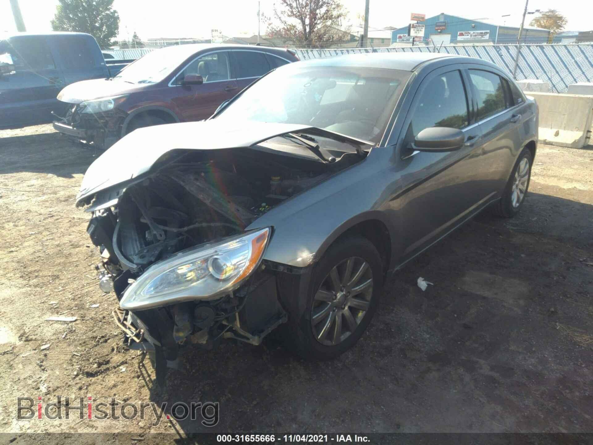 2013 CHRYSLER 200 - VIN: 1C3CCBBB4DN539250 - Photo 2