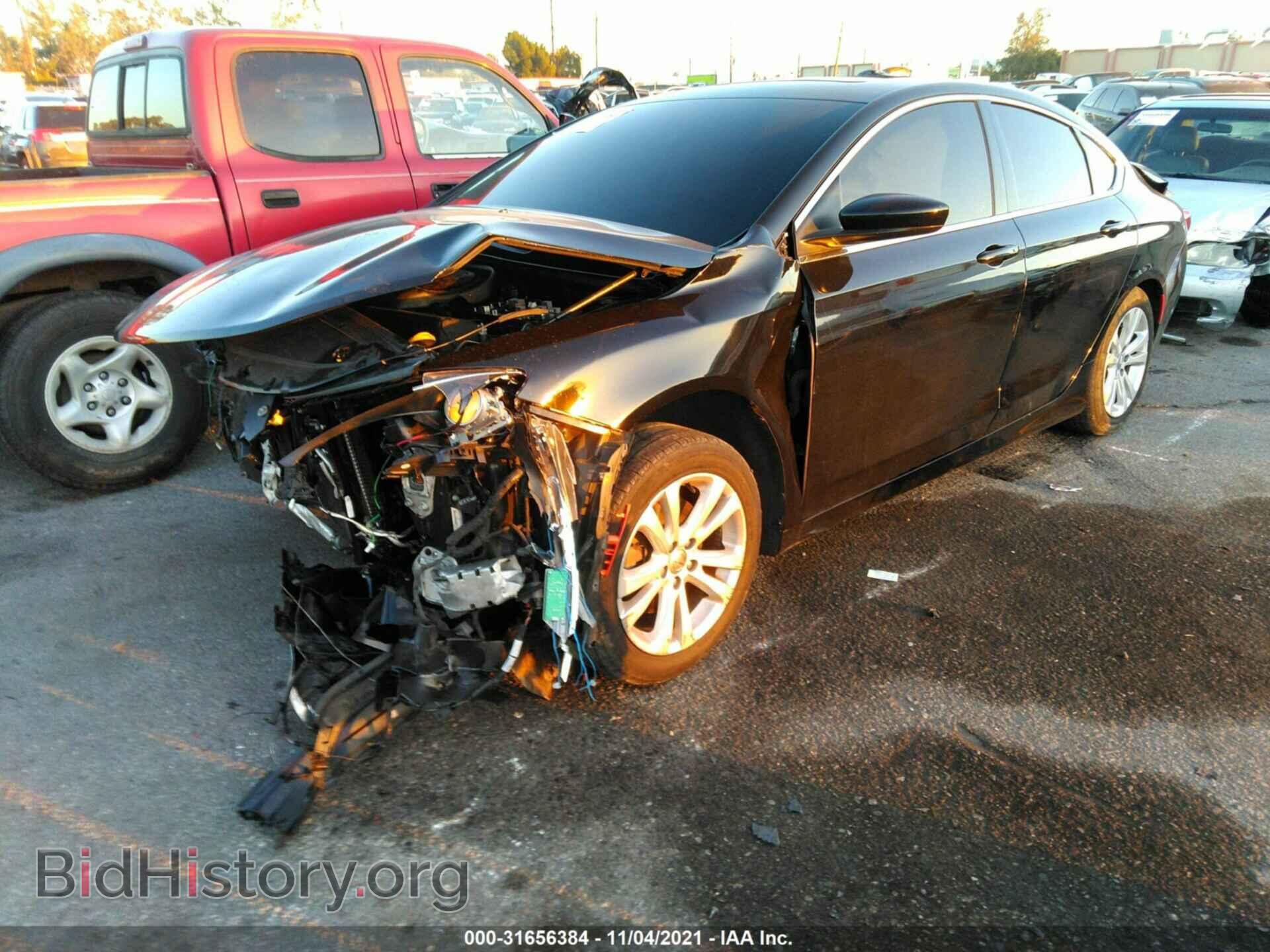 2015 CHRYSLER 200 - VIN: 1C3CCCAB1FN704553 - Фото 2