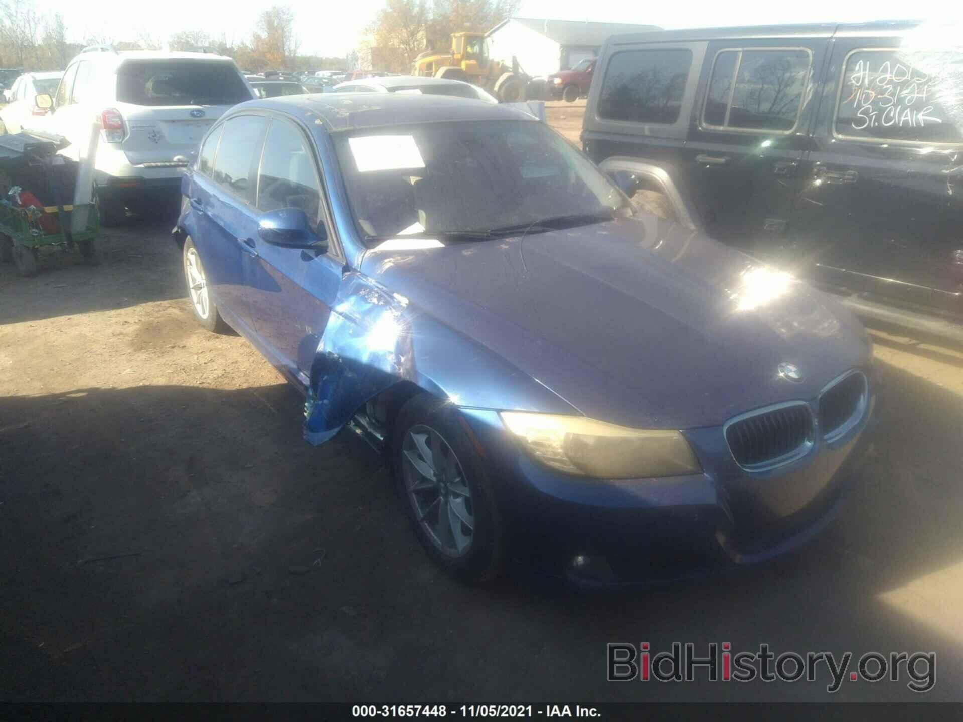 Photo WBAPH7G58ANM49302 - BMW 3 SERIES 2010