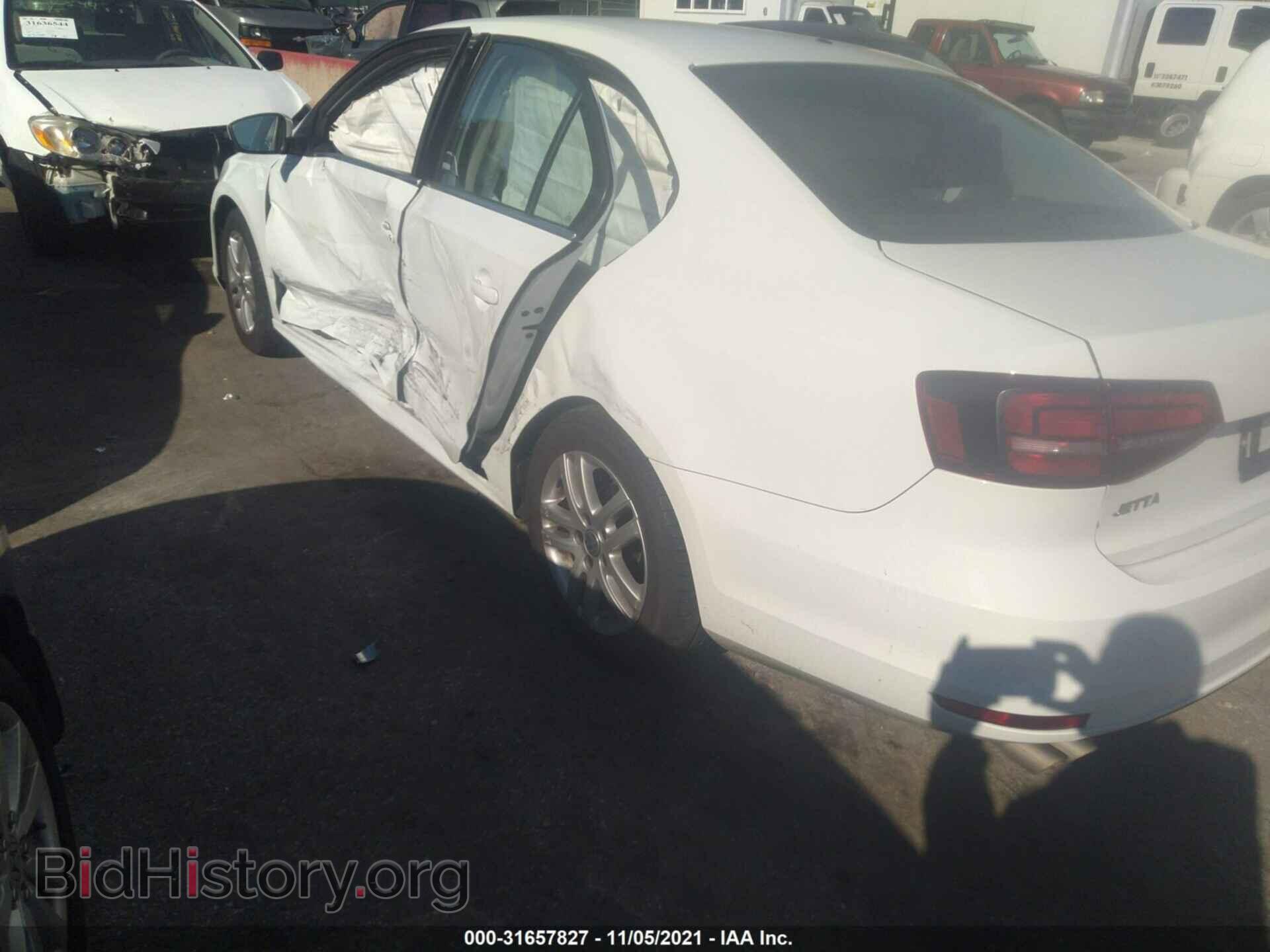 2017 VOLKSWAGEN JETTA - VIN: 3VW2B7AJ4HM306286 - Фото 3