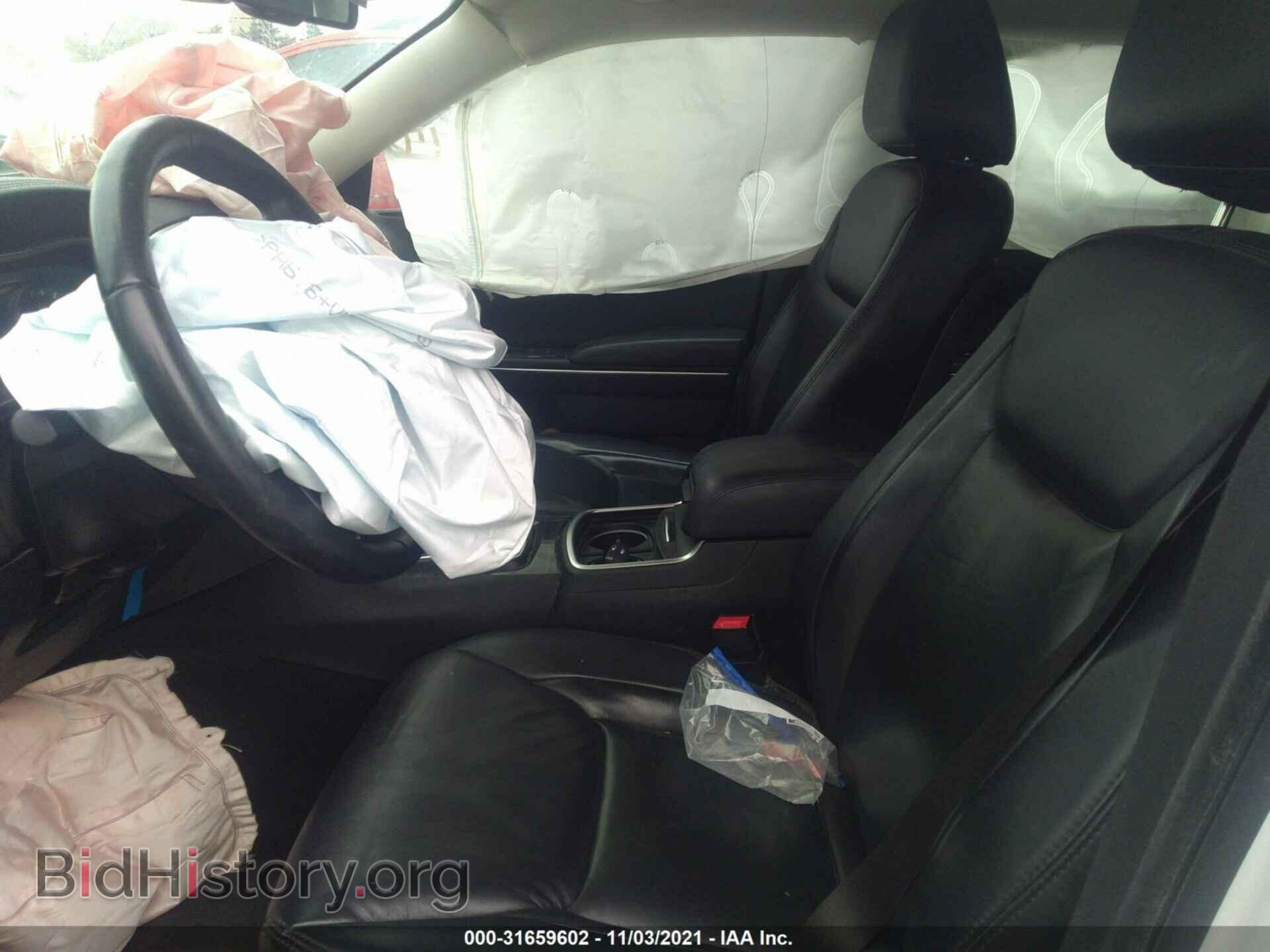2017 CHRYSLER 300 - VIN: 2C3CCAAG7HH647142 - Фото 5