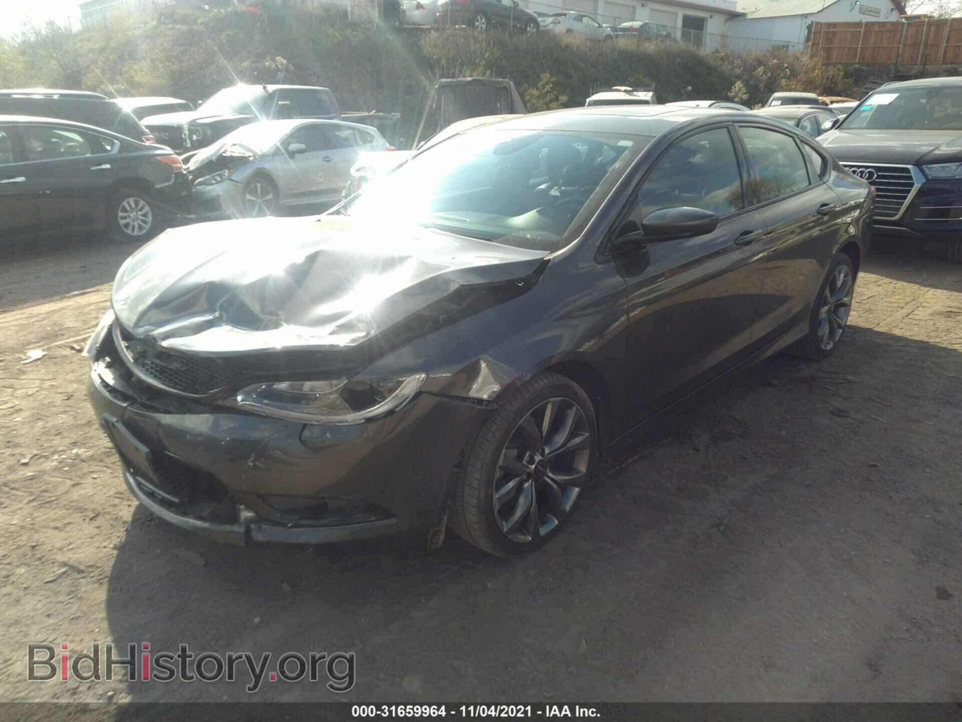 2016 CHRYSLER 200 - VIN: 1C3CCCDGXGN175029 - Фото 2