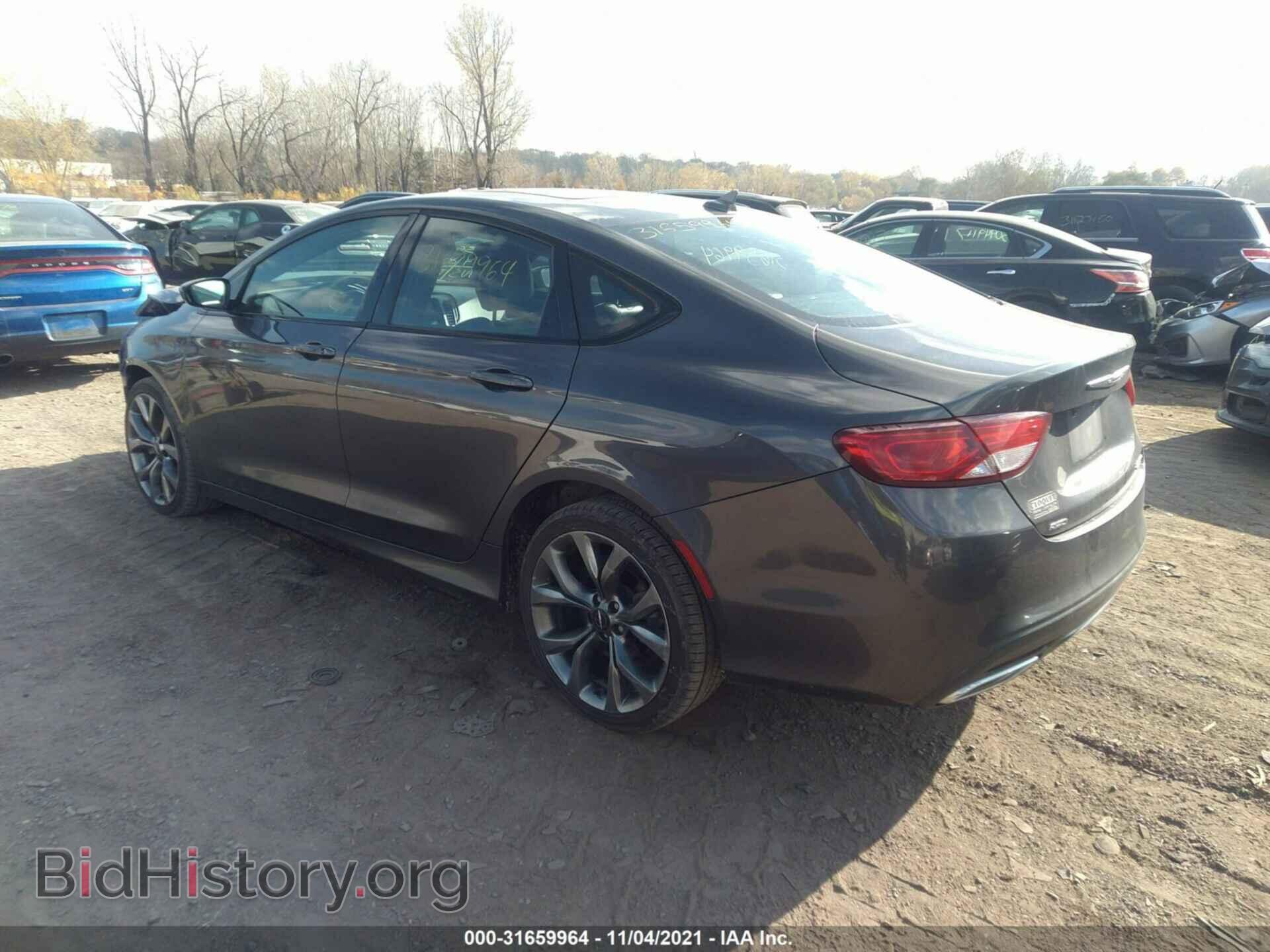 2016 CHRYSLER 200 - VIN: 1C3CCCDGXGN175029 - Фото 3