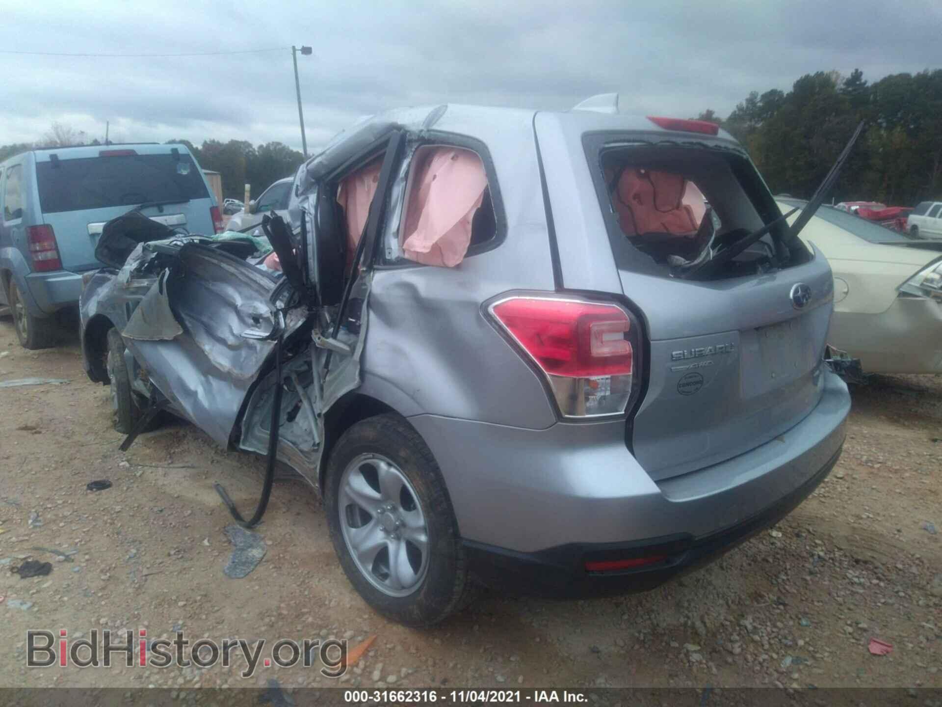 2018 SUBARU FORESTER - VIN: JF2SJAAC4JH529072 - Фото 3
