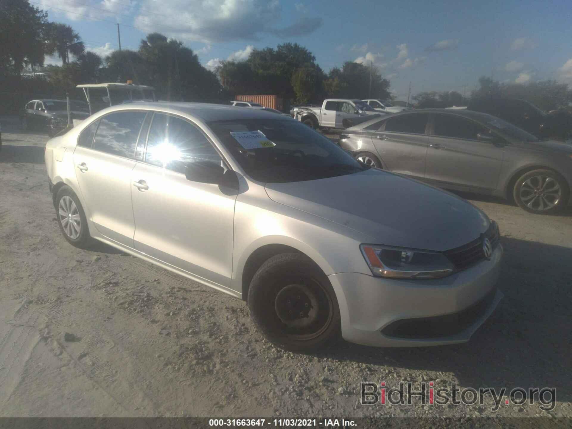 Photo 3VW2K7AJ2BM382712 - VOLKSWAGEN JETTA SEDAN 2011