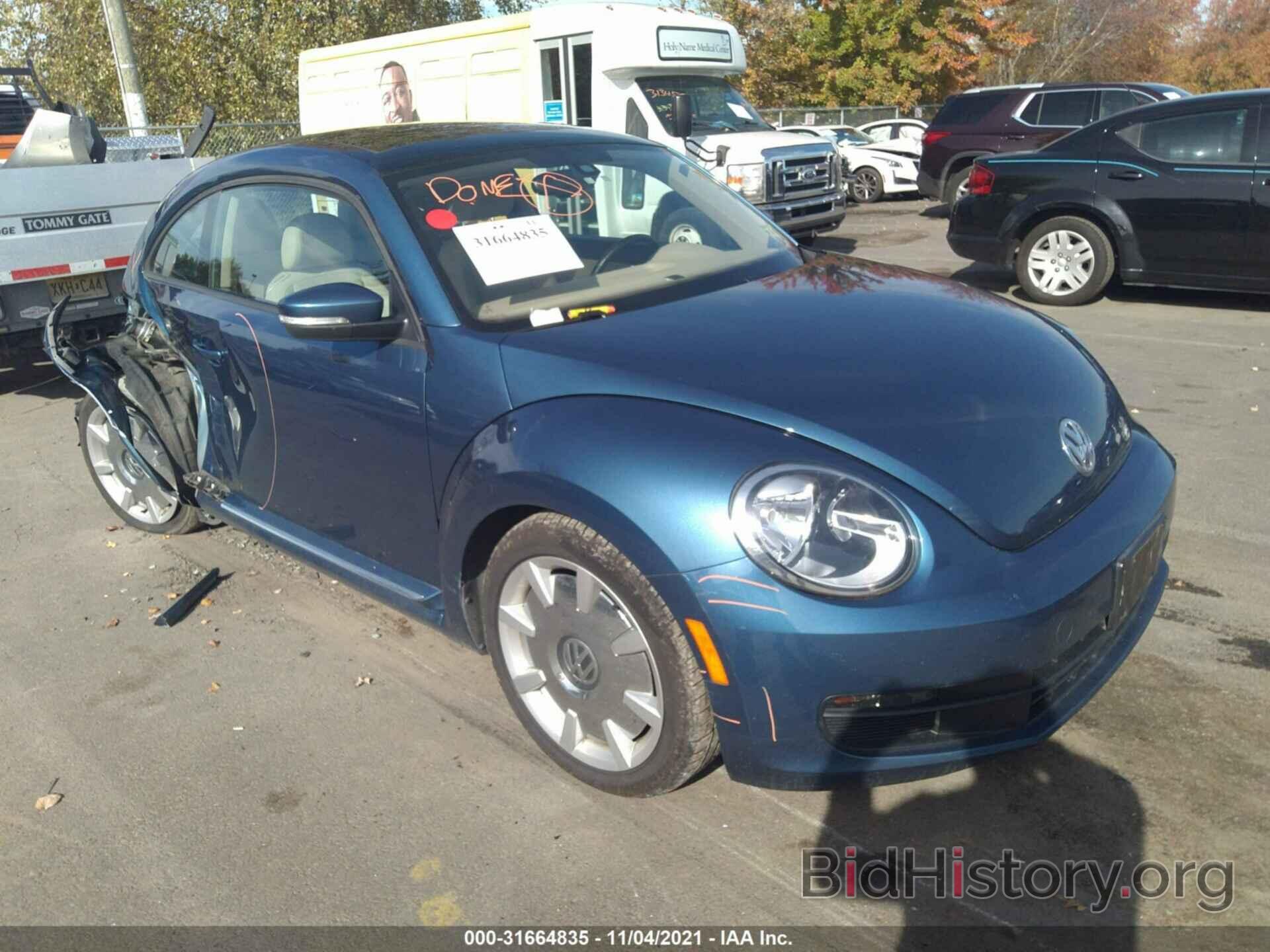 Photo 3VWJ17AT9GM637671 - VOLKSWAGEN BEETLE COUPE 2016